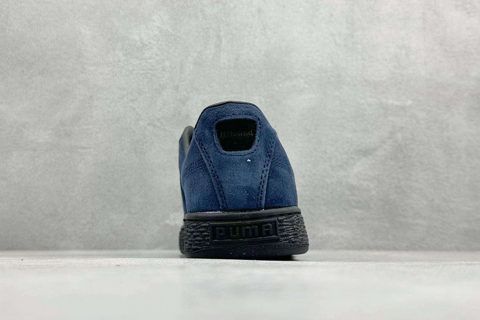 170 TG版Puma suede 2 JJJJound black 防滑耐磨 彪马 低帮经典百搭休闲运动板鞋 405977-01-Chinese UA Cheap High Quatity Brand Clothes Bags handbags Sneakers wholesale wholesaler seller from China Factory suppliers Fashion Clothing Shoes best Quality Beautiful Price 170 TG版Puma suede 2 JJJJound black 防滑耐磨 彪马 低帮经典百搭休闲运动板鞋 405977-01