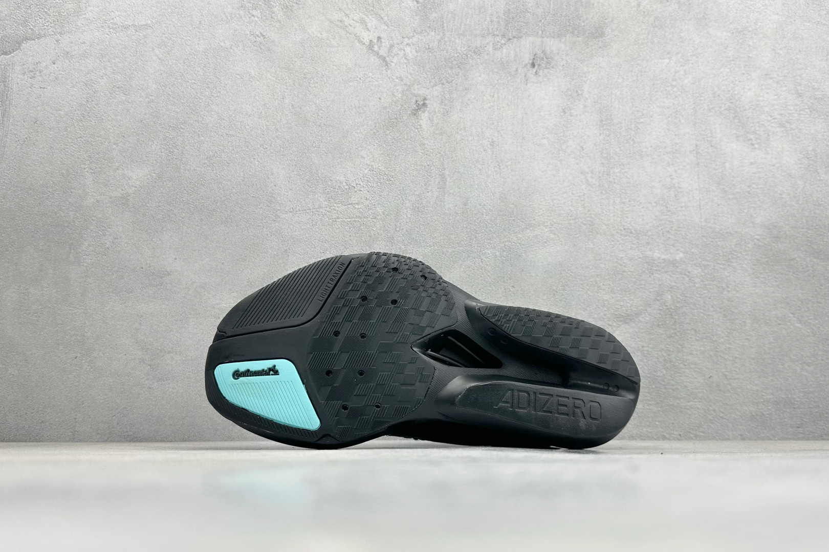 220 YH版Adidas Adizero Prime X3 Strung 舒适防滑耐磨低帮跑步鞋 JR7411-Chinese UA Cheap High Quatity Brand Clothes Bags handbags Sneakers wholesale wholesaler seller from China Factory suppliers Fashion Clothing Shoes best Quality Beautiful Price 220 YH版Adidas Adizero Prime X3 Strung 舒适防滑耐磨低帮跑步鞋 JR7411