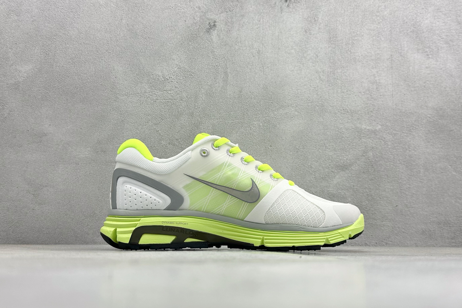 200 NIKE LUNARGLIDE+2 耐克简约舒适防滑耐磨经典低帮跑鞋 407647-100-Chinese UA Cheap High Quatity Brand Clothes Bags handbags Sneakers wholesale wholesaler seller from China Factory suppliers Fashion Clothing Shoes best Quality Beautiful Price 200 NIKE LUNARGLIDE+2 耐克简约舒适防滑耐磨经典低帮跑鞋 407647-100