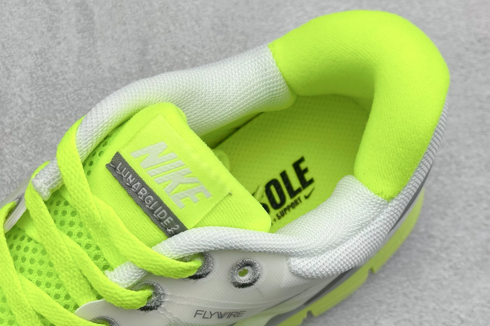 200 NIKE LUNARGLIDE+2 耐克简约舒适防滑耐磨经典低帮跑鞋 407647-100-Chinese UA Cheap High Quatity Brand Clothes Bags handbags Sneakers wholesale wholesaler seller from China Factory suppliers Fashion Clothing Shoes best Quality Beautiful Price 200 NIKE LUNARGLIDE+2 耐克简约舒适防滑耐磨经典低帮跑鞋 407647-100