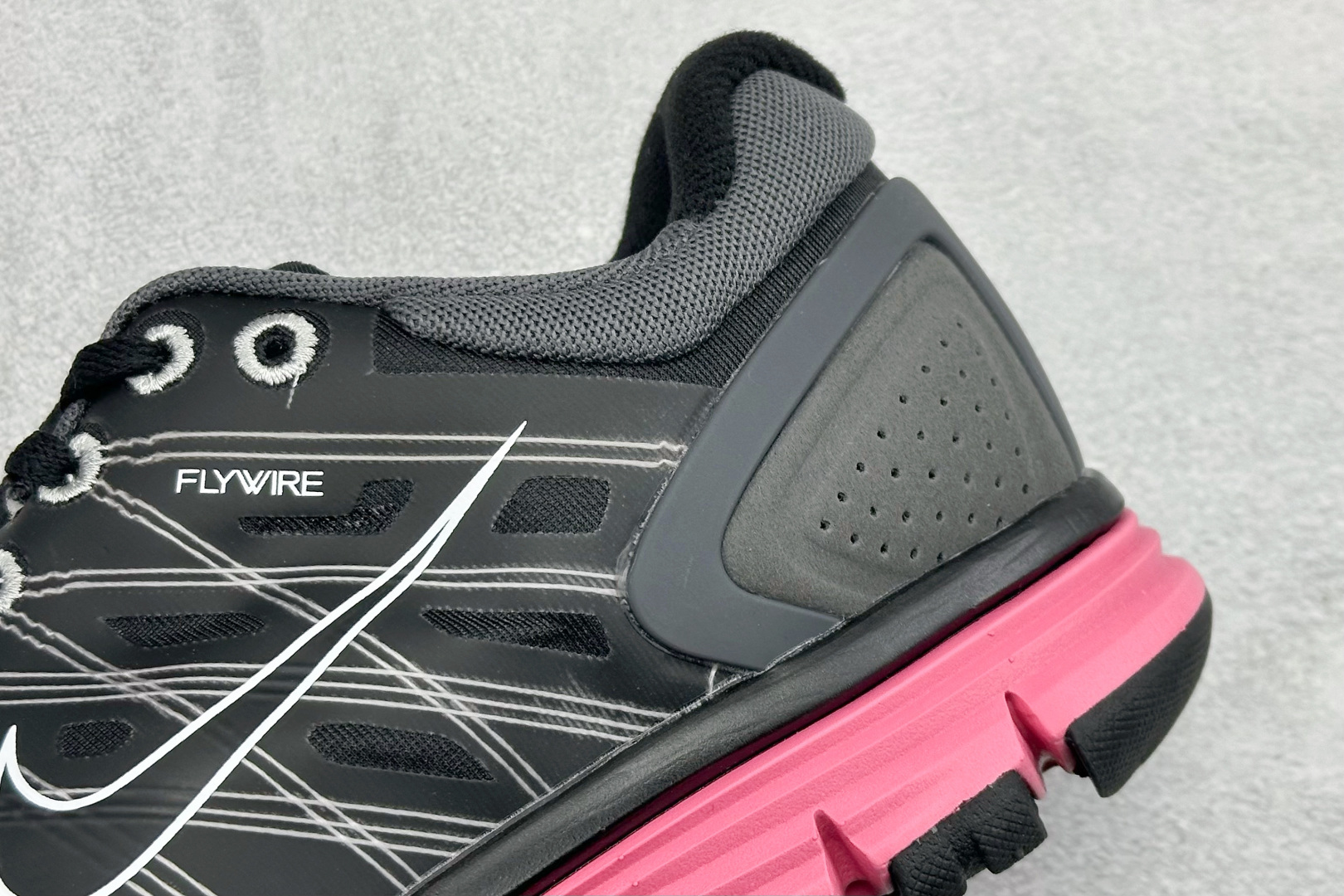 200 NIKE LUNARGLIDE+2 耐克简约舒适防滑耐磨经典低帮跑鞋 407647-060-Chinese UA Cheap High Quatity Brand Clothes Bags handbags Sneakers wholesale wholesaler seller from China Factory suppliers Fashion Clothing Shoes best Quality Beautiful Price 200 NIKE LUNARGLIDE+2 耐克简约舒适防滑耐磨经典低帮跑鞋 407647-060