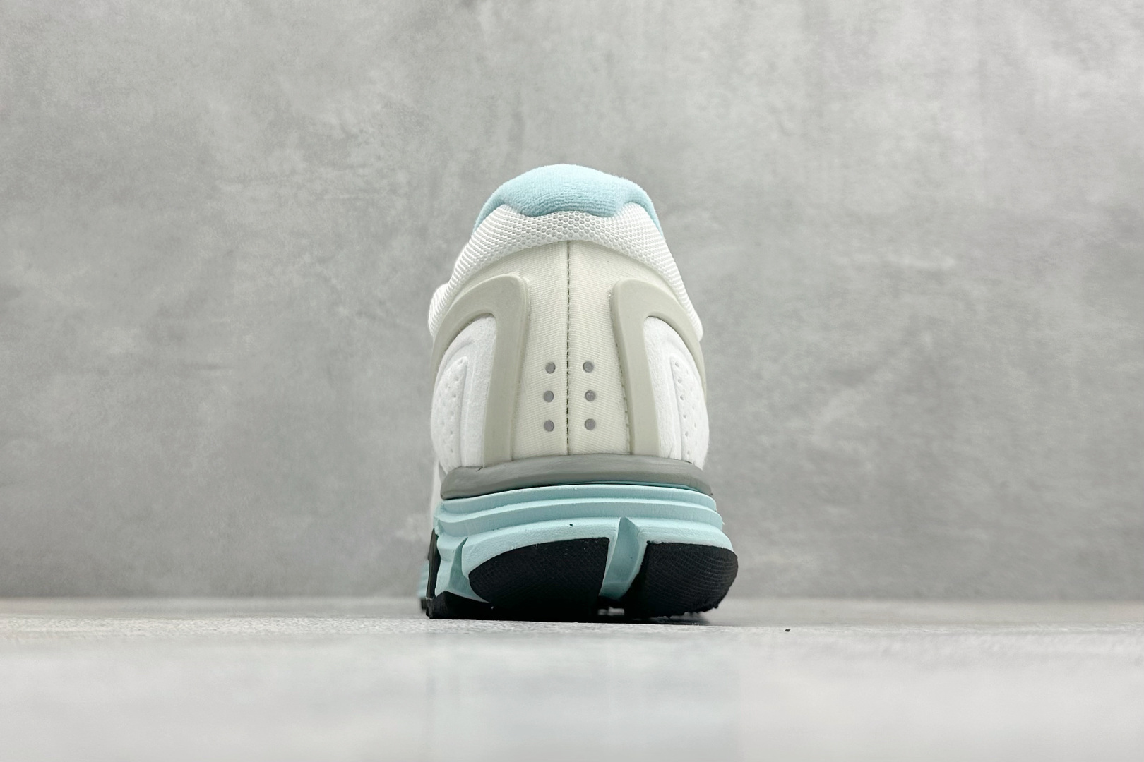 200 NIKE LUNARGLIDE+2 耐克简约舒适防滑耐磨经典低帮跑鞋 407647-04-Chinese UA Cheap High Quatity Brand Clothes Bags handbags Sneakers wholesale wholesaler seller from China Factory suppliers Fashion Clothing Shoes best Quality Beautiful Price 200 NIKE LUNARGLIDE+2 耐克简约舒适防滑耐磨经典低帮跑鞋 407647-04