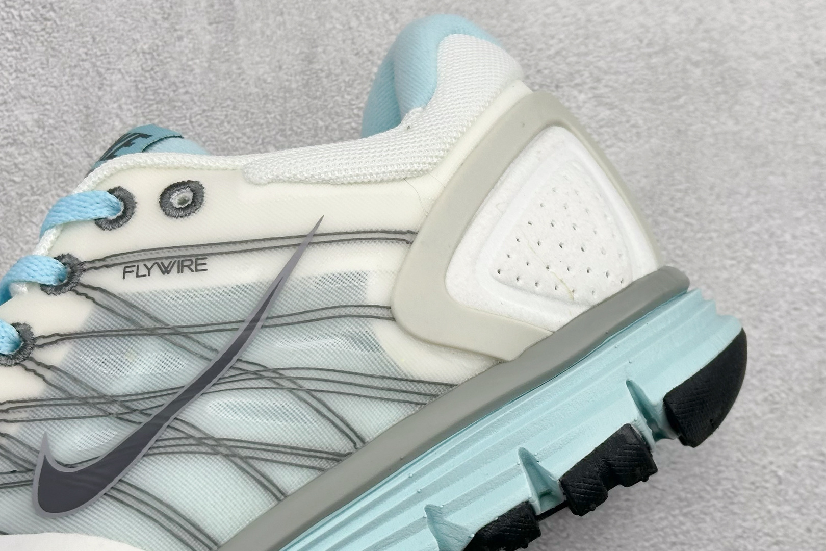 200 NIKE LUNARGLIDE+2 耐克简约舒适防滑耐磨经典低帮跑鞋 407647-04-Chinese UA Cheap High Quatity Brand Clothes Bags handbags Sneakers wholesale wholesaler seller from China Factory suppliers Fashion Clothing Shoes best Quality Beautiful Price 200 NIKE LUNARGLIDE+2 耐克简约舒适防滑耐磨经典低帮跑鞋 407647-04