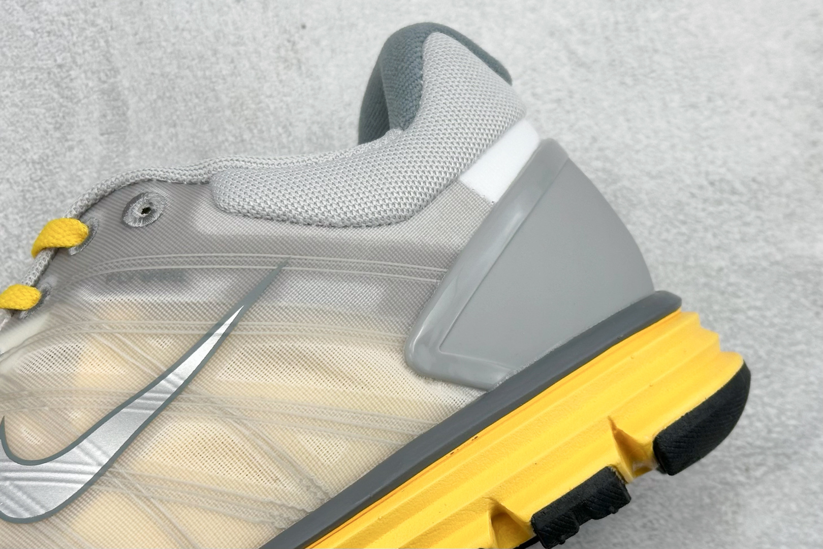200 NIKE LUNARGLIDE+2 耐克简约舒适防滑耐磨经典低帮跑鞋 408921-007-Chinese UA Cheap High Quatity Brand Clothes Bags handbags Sneakers wholesale wholesaler seller from China Factory suppliers Fashion Clothing Shoes best Quality Beautiful Price 200 NIKE LUNARGLIDE+2 耐克简约舒适防滑耐磨经典低帮跑鞋 408921-007