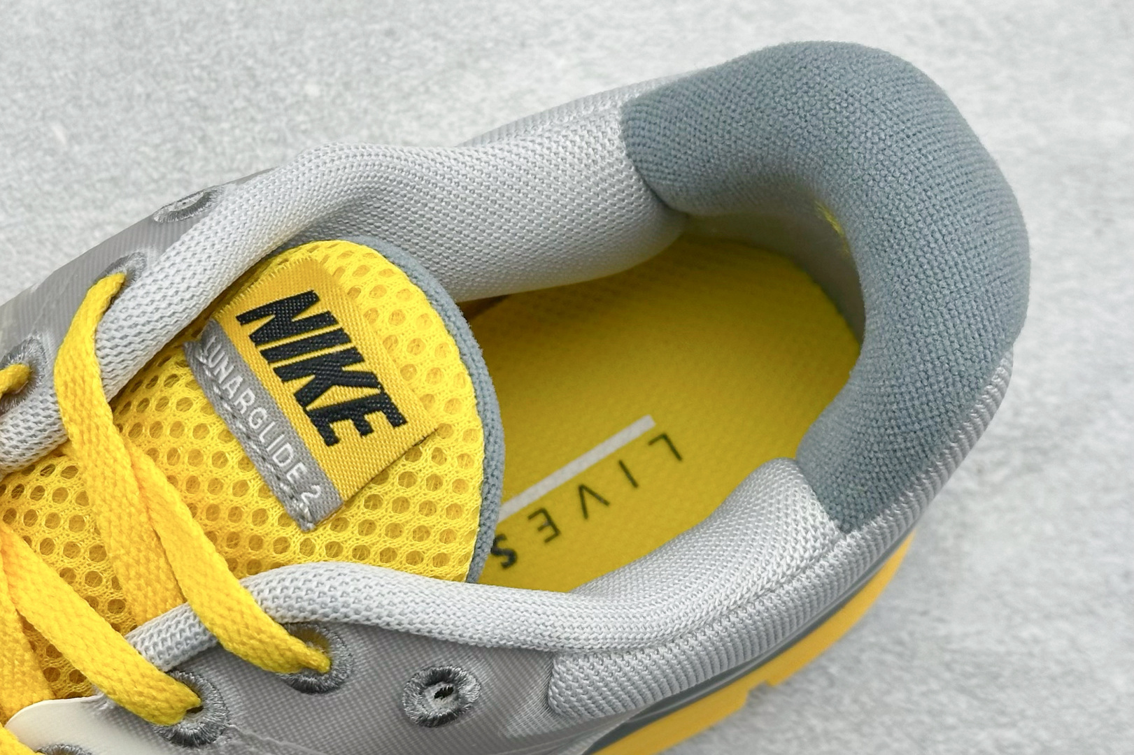 200 NIKE LUNARGLIDE+2 耐克简约舒适防滑耐磨经典低帮跑鞋 408921-007-Chinese UA Cheap High Quatity Brand Clothes Bags handbags Sneakers wholesale wholesaler seller from China Factory suppliers Fashion Clothing Shoes best Quality Beautiful Price 200 NIKE LUNARGLIDE+2 耐克简约舒适防滑耐磨经典低帮跑鞋 408921-007