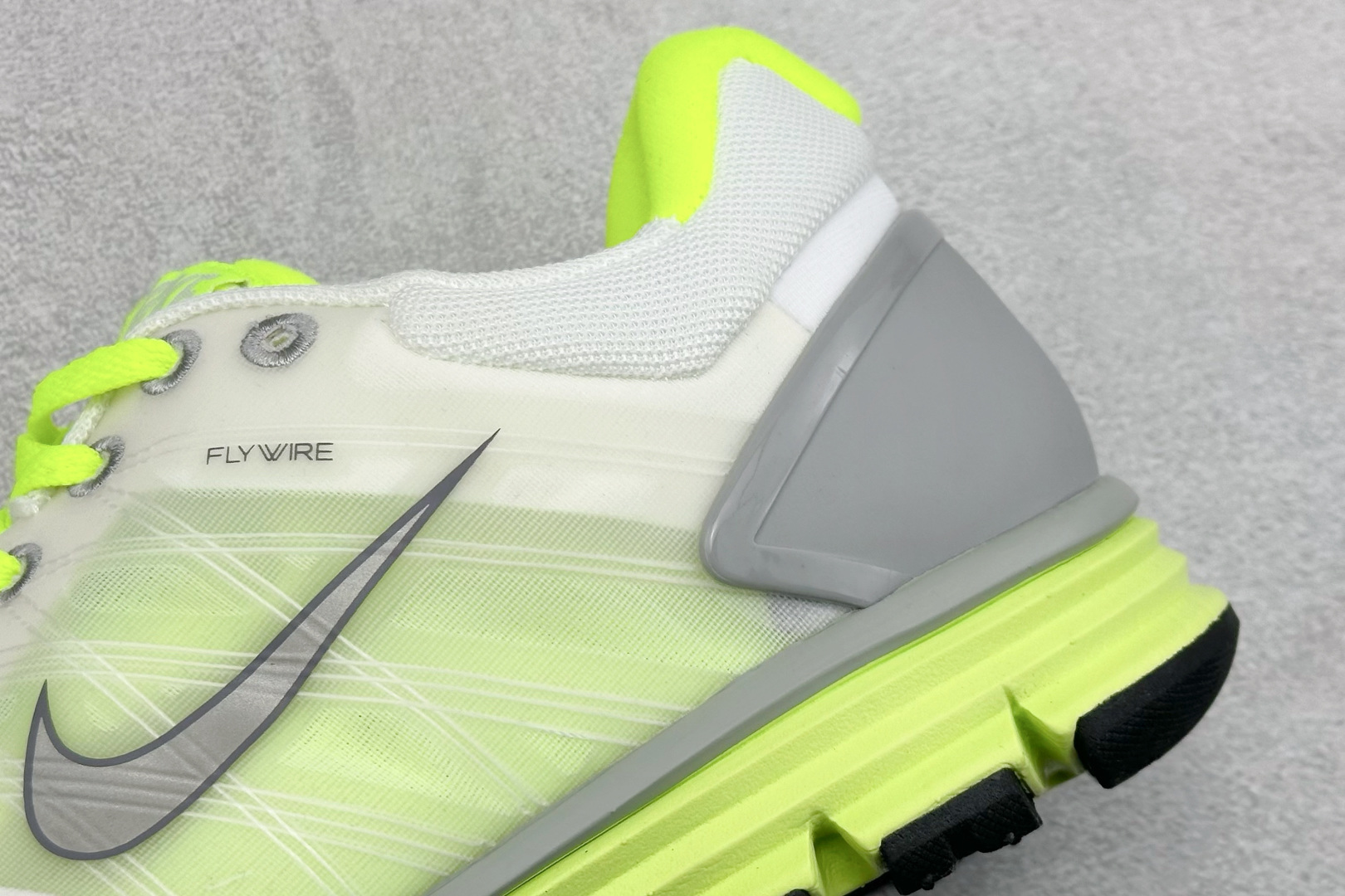 200 NIKE LUNARGLIDE+2 耐克简约舒适防滑耐磨经典低帮跑鞋 407647-100-Chinese UA Cheap High Quatity Brand Clothes Bags handbags Sneakers wholesale wholesaler seller from China Factory suppliers Fashion Clothing Shoes best Quality Beautiful Price 200 NIKE LUNARGLIDE+2 耐克简约舒适防滑耐磨经典低帮跑鞋 407647-100