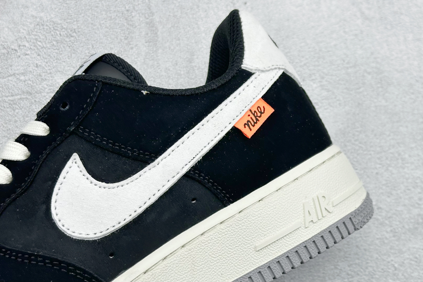 260 SC版Nike Air Force 1'07 Low 墨黑灰白 空军一号低帮休闲板鞋 FQ3544-001-Chinese UA Cheap High Quatity Brand Clothes Bags handbags Sneakers wholesale wholesaler seller from China Factory suppliers Fashion Clothing Shoes best Quality Beautiful Price 260 SC版Nike Air Force 1'07 Low 墨黑灰白 空军一号低帮休闲板鞋 FQ3544-001