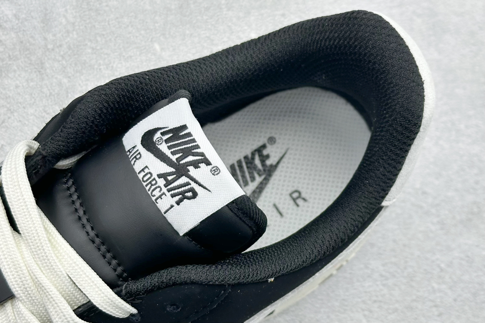 260 SC版Nike Air Force 1'07 Low 墨黑灰白 空军一号低帮休闲板鞋 FQ3544-001-Chinese UA Cheap High Quatity Brand Clothes Bags handbags Sneakers wholesale wholesaler seller from China Factory suppliers Fashion Clothing Shoes best Quality Beautiful Price 260 SC版Nike Air Force 1'07 Low 墨黑灰白 空军一号低帮休闲板鞋 FQ3544-001