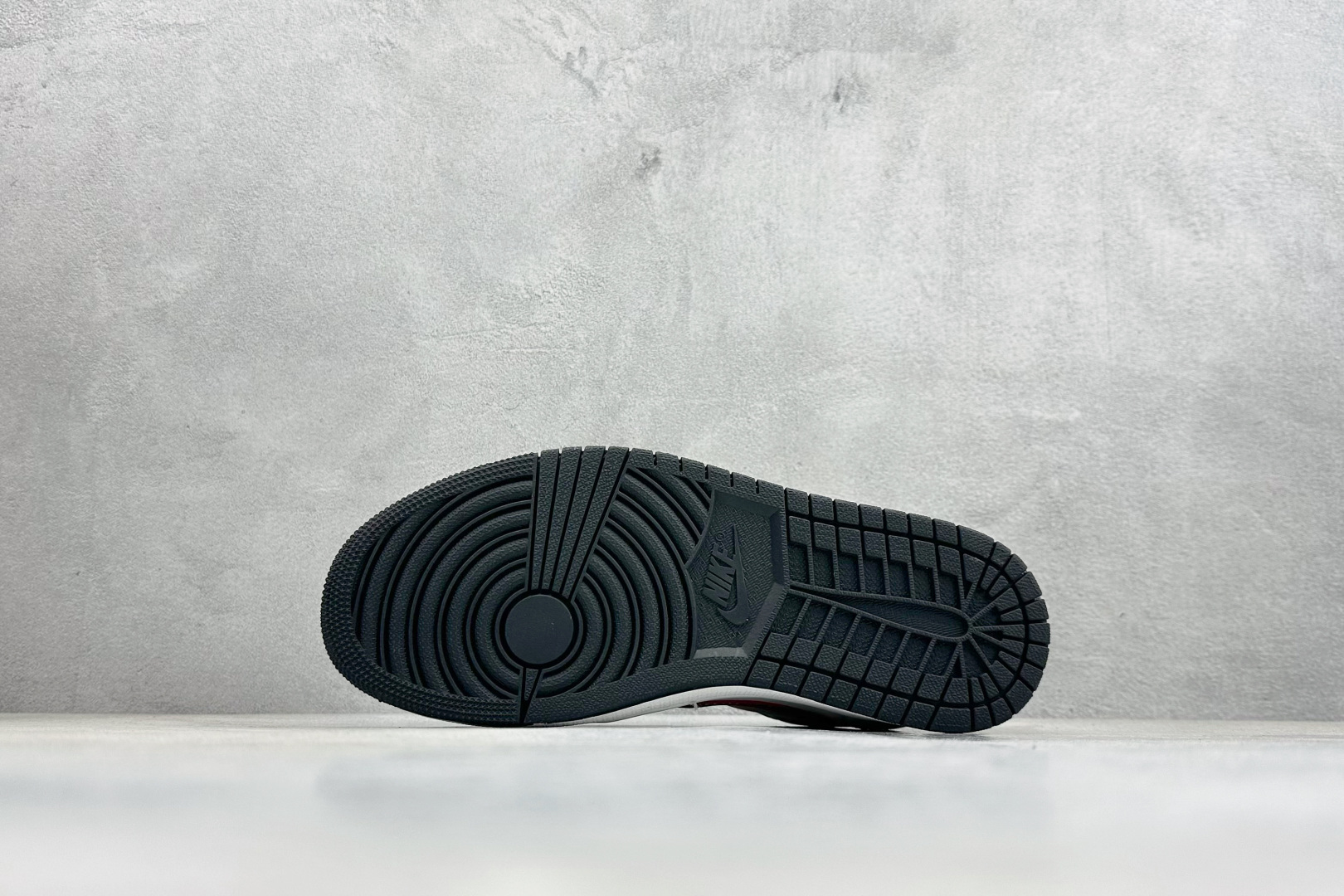 280 XC版Air Jordan Low AJ1 乔1马年限定款 高端定制 倒钩低帮复古篮球鞋 DZ5899-044-Chinese UA Cheap High Quatity Brand Clothes Bags handbags Sneakers wholesale wholesaler seller from China Factory suppliers Fashion Clothing Shoes best Quality Beautiful Price 280 XC版Air Jordan Low AJ1 乔1马年限定款 高端定制 倒钩低帮复古篮球鞋 DZ5899-044