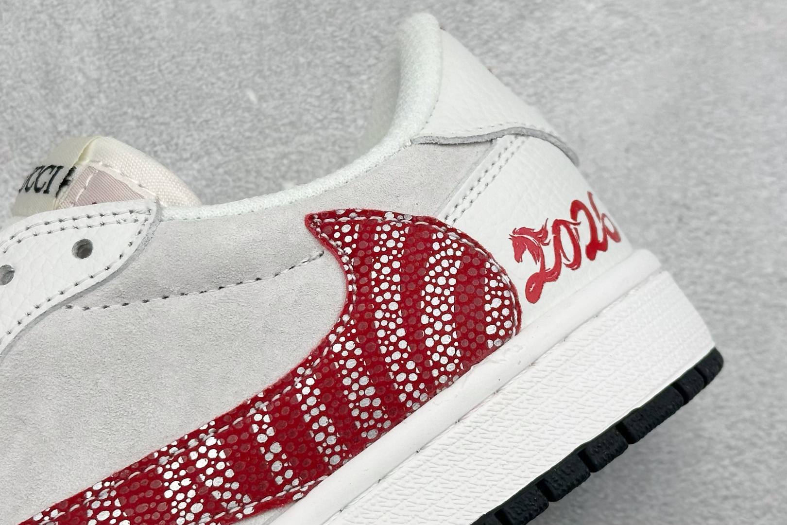 280 XC版Air Jordan Low AJ1 乔1马年限定款 高端定制 倒钩低帮复古篮球鞋 DZ5899-044-Chinese UA Cheap High Quatity Brand Clothes Bags handbags Sneakers wholesale wholesaler seller from China Factory suppliers Fashion Clothing Shoes best Quality Beautiful Price 280 XC版Air Jordan Low AJ1 乔1马年限定款 高端定制 倒钩低帮复古篮球鞋 DZ5899-044
