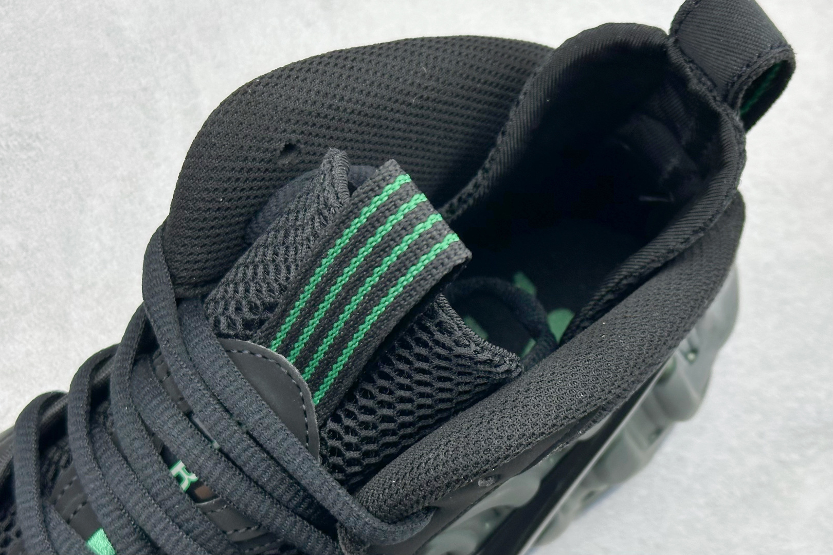 莞厂福利Nike Air Foamposite ONE 喷泡中帮复古篮球鞋 纯胶透明橡胶大底超强止滑 原