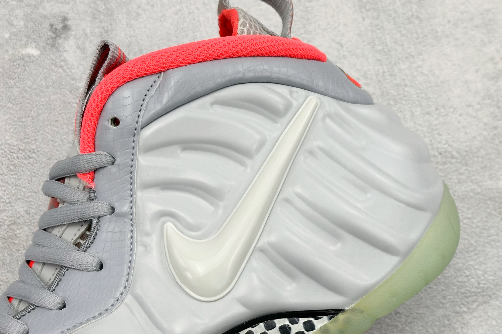 560 莞厂纯原Nike Air Foamposite ONE 喷泡中帮复古篮球鞋 616750-003