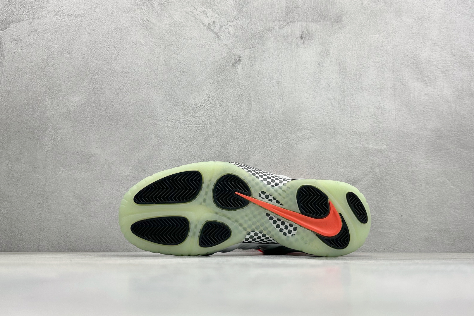 560 莞厂纯原Nike Air Foamposite ONE 喷泡中帮复古篮球鞋 616750-003