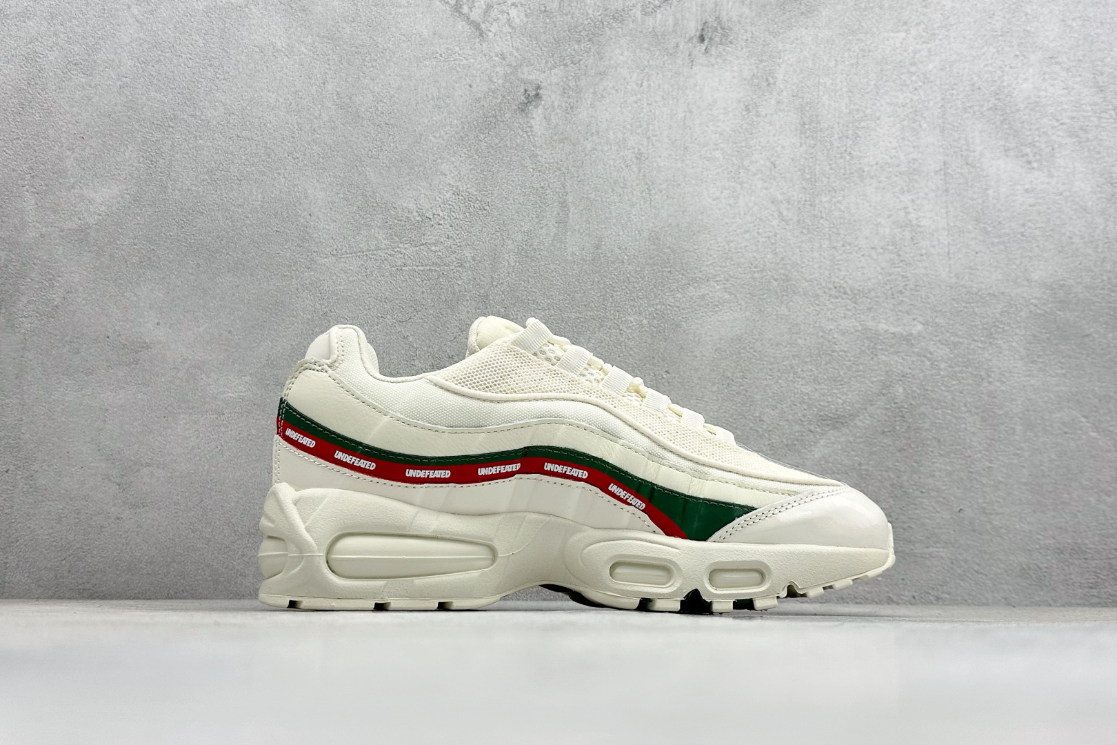 350 纯原Undefeated x Nike Air Max 95 SP 联名款 复古减震气垫跑鞋 IB4453-100-Chinese UA Cheap High Quatity Brand Clothes Bags handbags Sneakers wholesale wholesaler seller from China Factory suppliers Fashion Clothing Shoes best Quality Beautiful Price 350 纯原Undefeated x Nike Air Max 95 SP 联名款 复古减震气垫跑鞋 IB4453-100