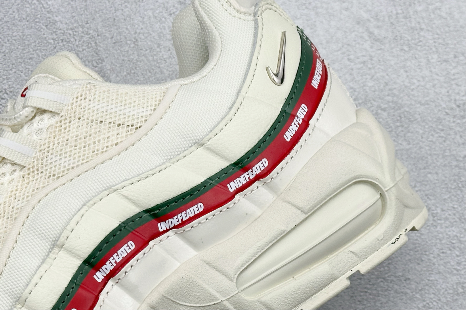 350 纯原Undefeated x Nike Air Max 95 SP 联名款 复古减震气垫跑鞋 IB4453-100-Chinese UA Cheap High Quatity Brand Clothes Bags handbags Sneakers wholesale wholesaler seller from China Factory suppliers Fashion Clothing Shoes best Quality Beautiful Price 350 纯原Undefeated x Nike Air Max 95 SP 联名款 复古减震气垫跑鞋 IB4453-100