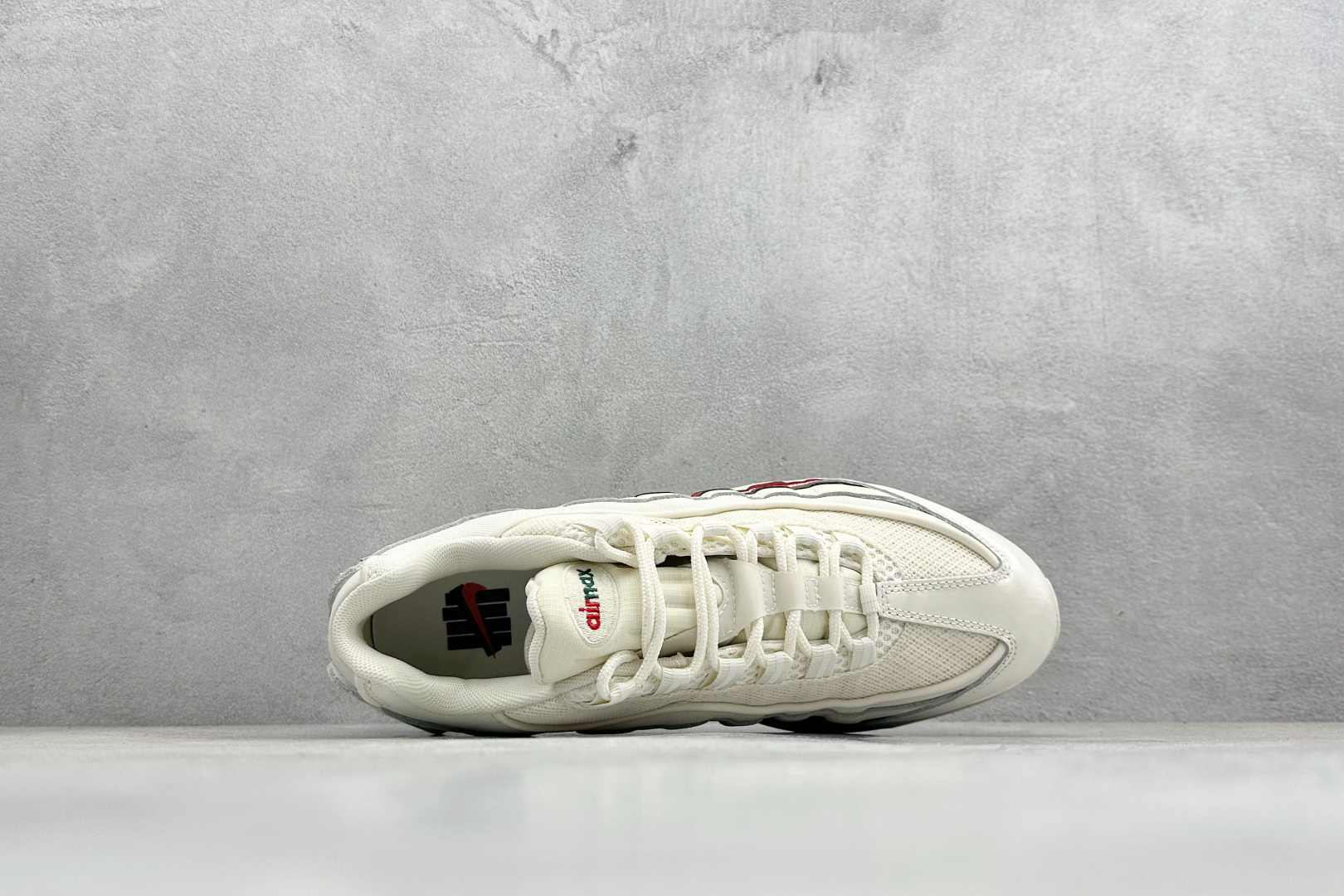 350 纯原Undefeated x Nike Air Max 95 SP 联名款 复古减震气垫跑鞋 IB4453-100-Chinese UA Cheap High Quatity Brand Clothes Bags handbags Sneakers wholesale wholesaler seller from China Factory suppliers Fashion Clothing Shoes best Quality Beautiful Price 350 纯原Undefeated x Nike Air Max 95 SP 联名款 复古减震气垫跑鞋 IB4453-100