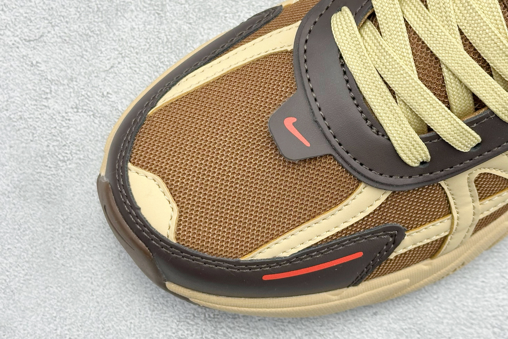 190 NIKE V2K RUN 减震防滑复古低帮跑步鞋 HQ3445-222-Chinese UA Cheap High Quatity Brand Clothes Bags handbags Sneakers wholesale wholesaler seller from China Factory suppliers Fashion Clothing Shoes best Quality Beautiful Price 190 NIKE V2K RUN 减震防滑复古低帮跑步鞋 HQ3445-222