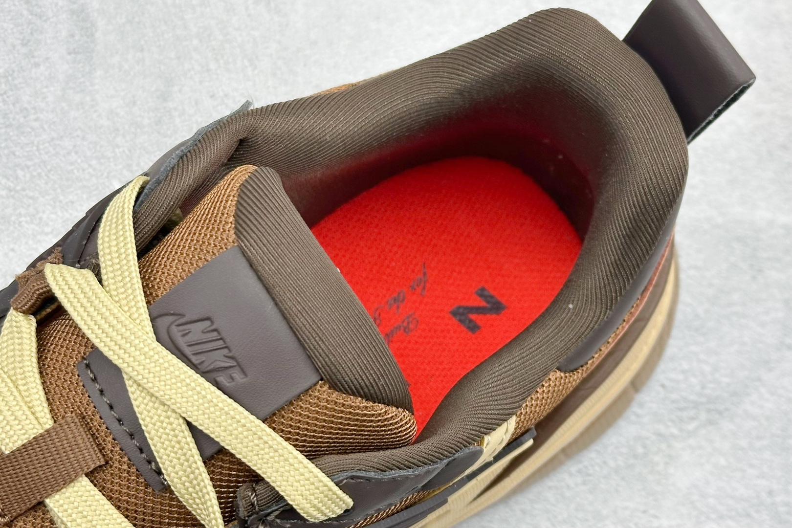 190 NIKE V2K RUN 减震防滑复古低帮跑步鞋 HQ3445-222-Chinese UA Cheap High Quatity Brand Clothes Bags handbags Sneakers wholesale wholesaler seller from China Factory suppliers Fashion Clothing Shoes best Quality Beautiful Price 190 NIKE V2K RUN 减震防滑复古低帮跑步鞋 HQ3445-222