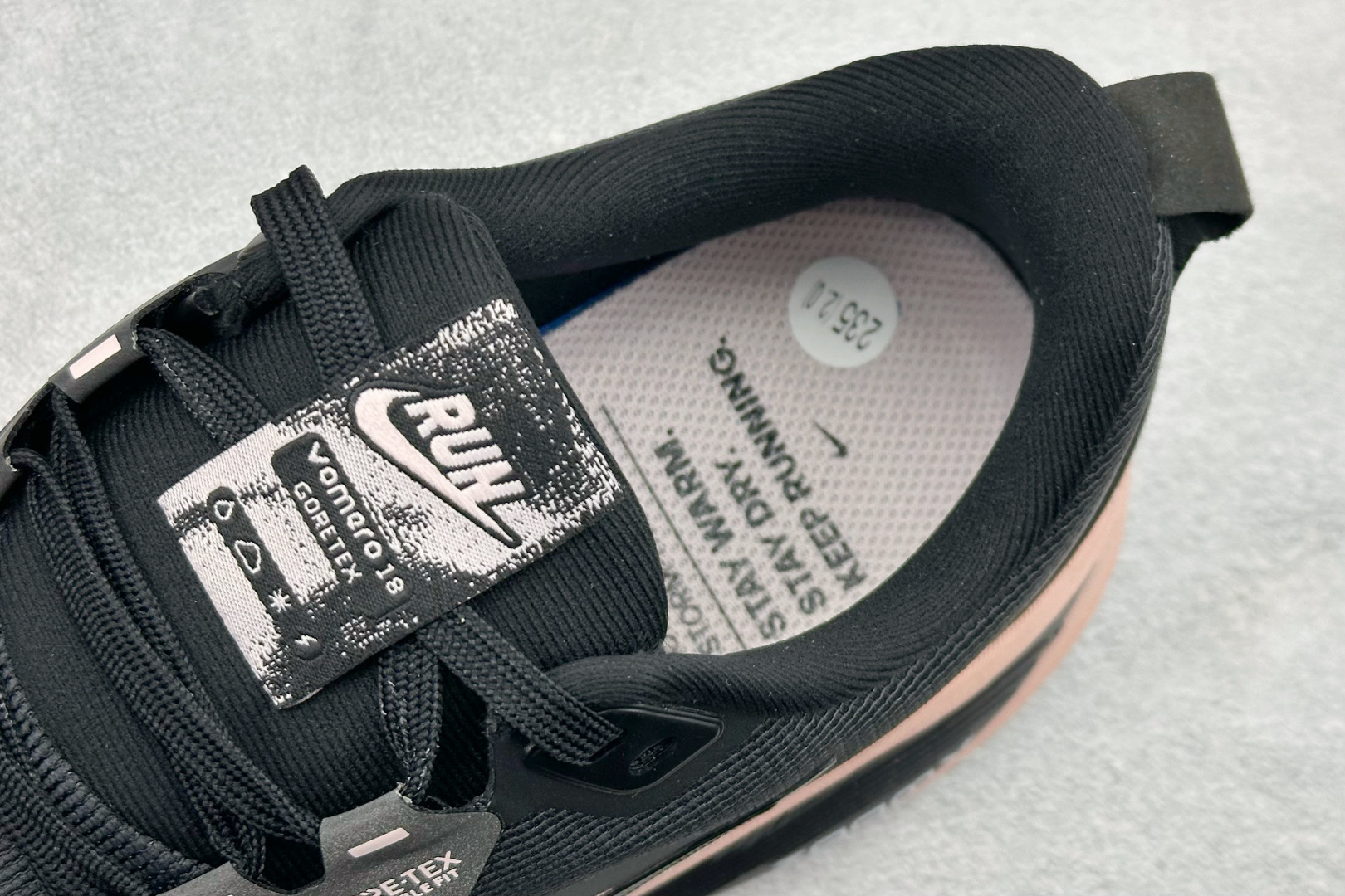 RS版Nike Air Zoom Vomero 18 GTX 缓震休闲跑鞋 货号：HQ7002-003