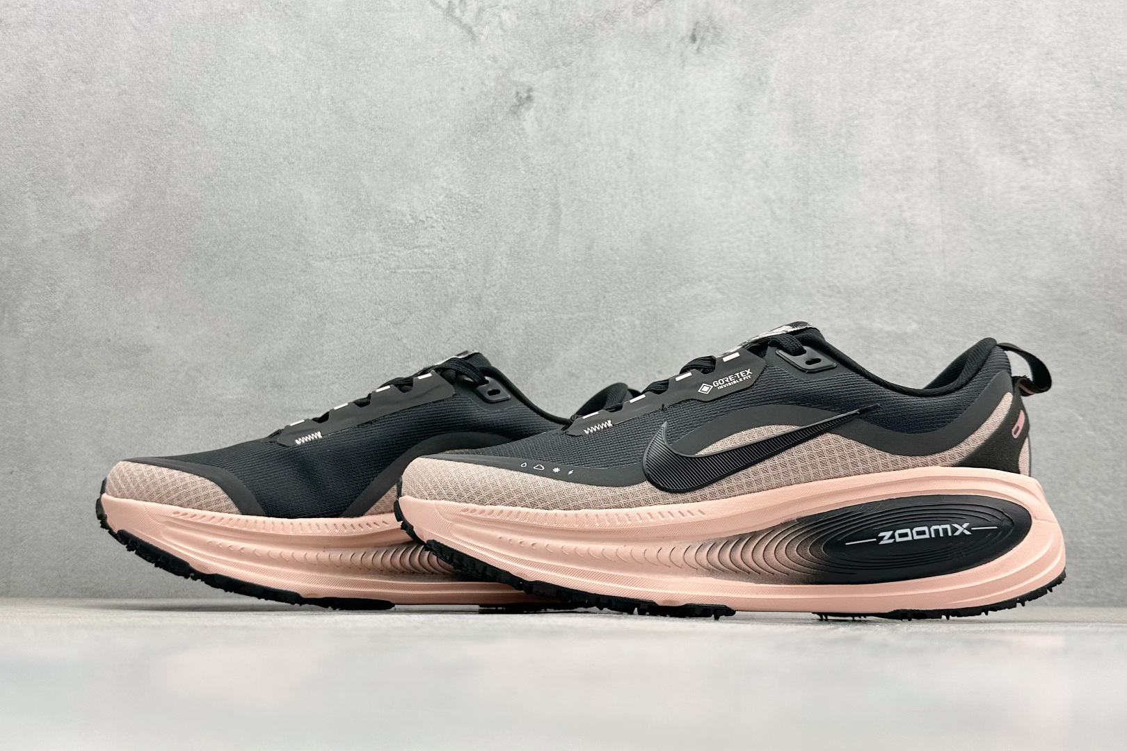 RS版Nike Air Zoom Vomero 18 GTX 缓震休闲跑鞋 货号：HQ7002-003