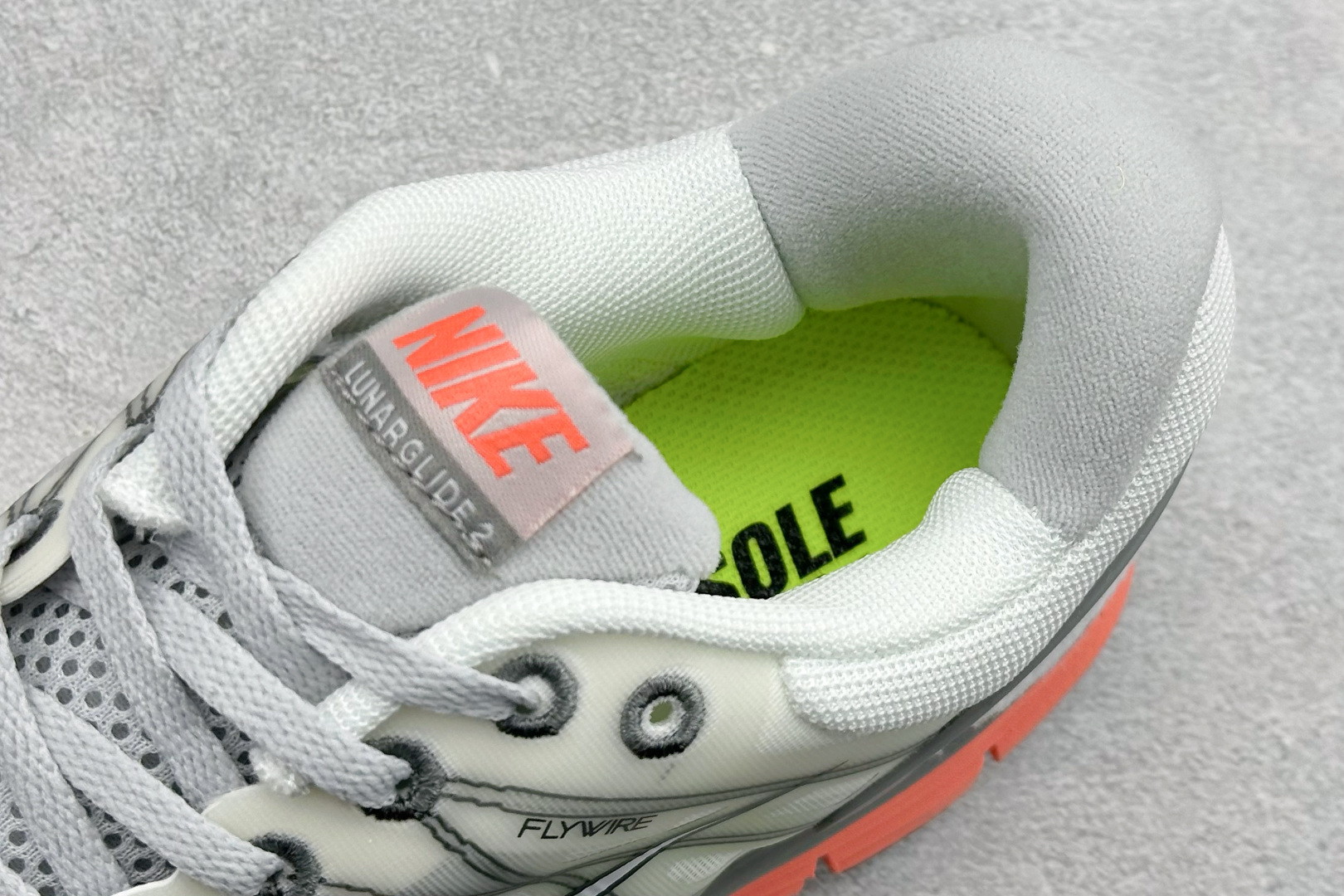 200 NIKE LUNARGLIDE+2 耐克简约舒适防滑耐磨经典低帮跑鞋 407647-108