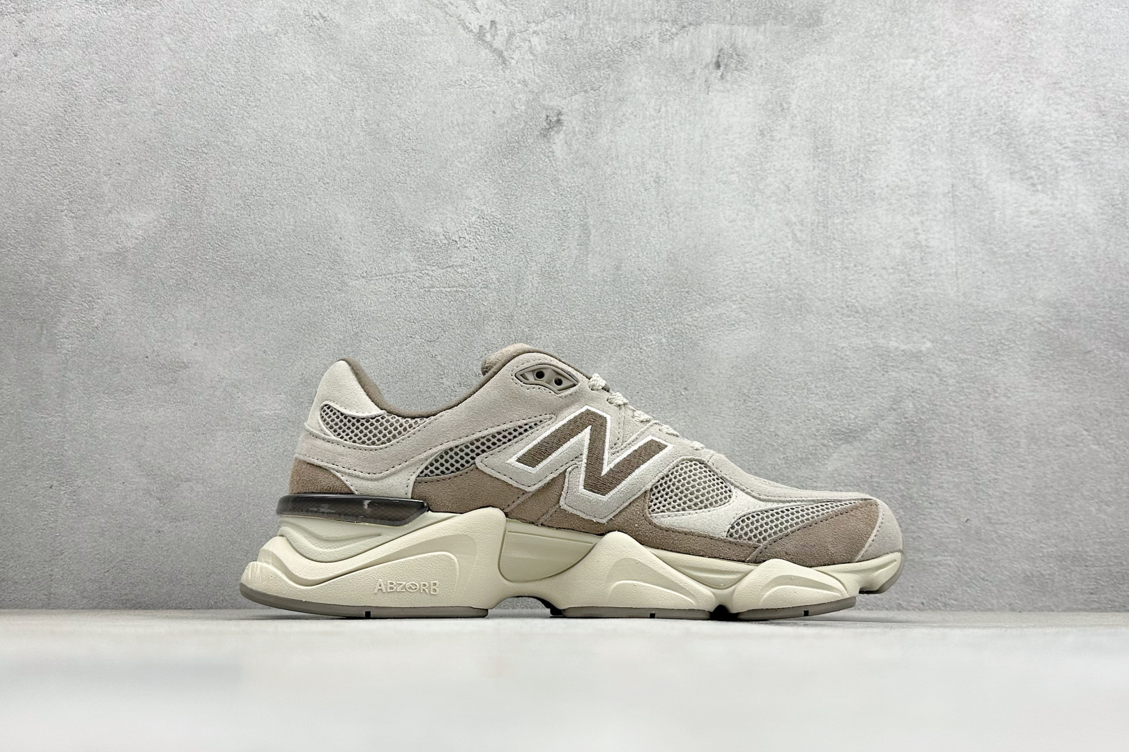 200 New Balance NB9060 复古休闲运动慢跑鞋 U9060ERC