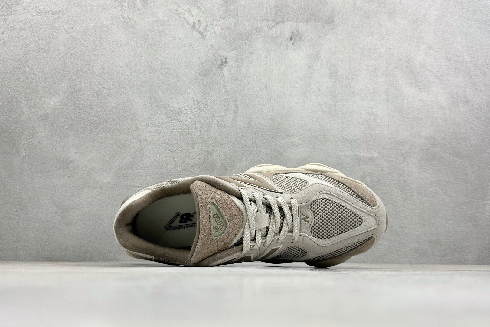 200 New Balance NB9060 复古休闲运动慢跑鞋 U9060ERC