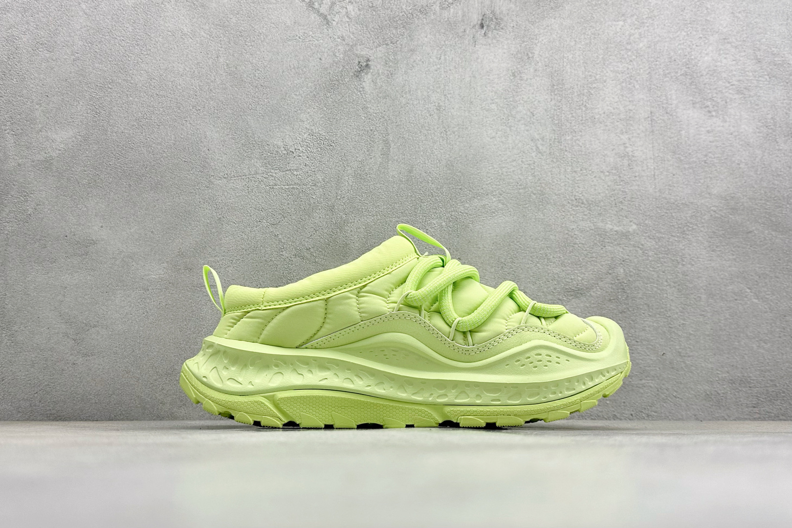 HOKA ONE ONE Ora Primo 内里薄绒 秋冬季保暖半拖这款鞋无论从脚感上 设计上都是顶流