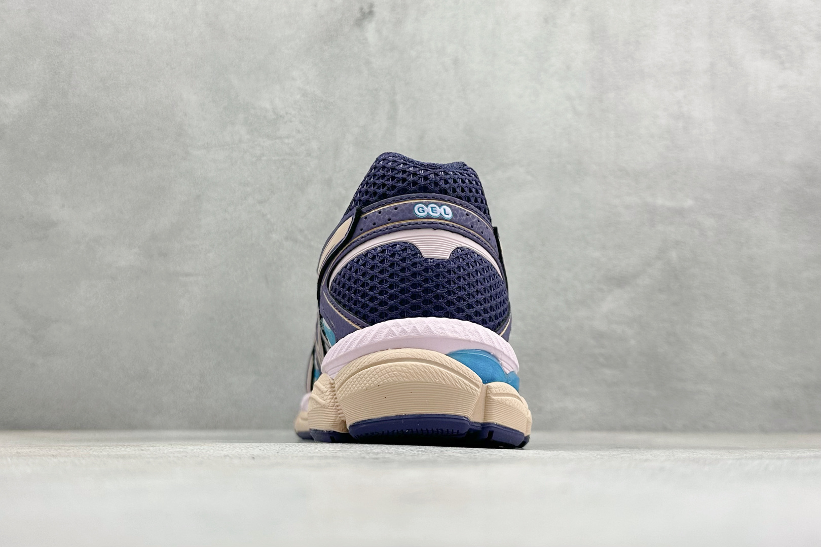 210 Asics Gel-Cumulus 16 亚瑟士复古透气休闲缓震耐磨跑步鞋 1203A763-020-Chinese UA Cheap High Quatity Brand Clothes Bags handbags Sneakers wholesale wholesaler seller from China Factory suppliers Fashion Clothing Shoes best Quality Beautiful Price 210 Asics Gel-Cumulus 16 亚瑟士复古透气休闲缓震耐磨跑步鞋 1203A763-020