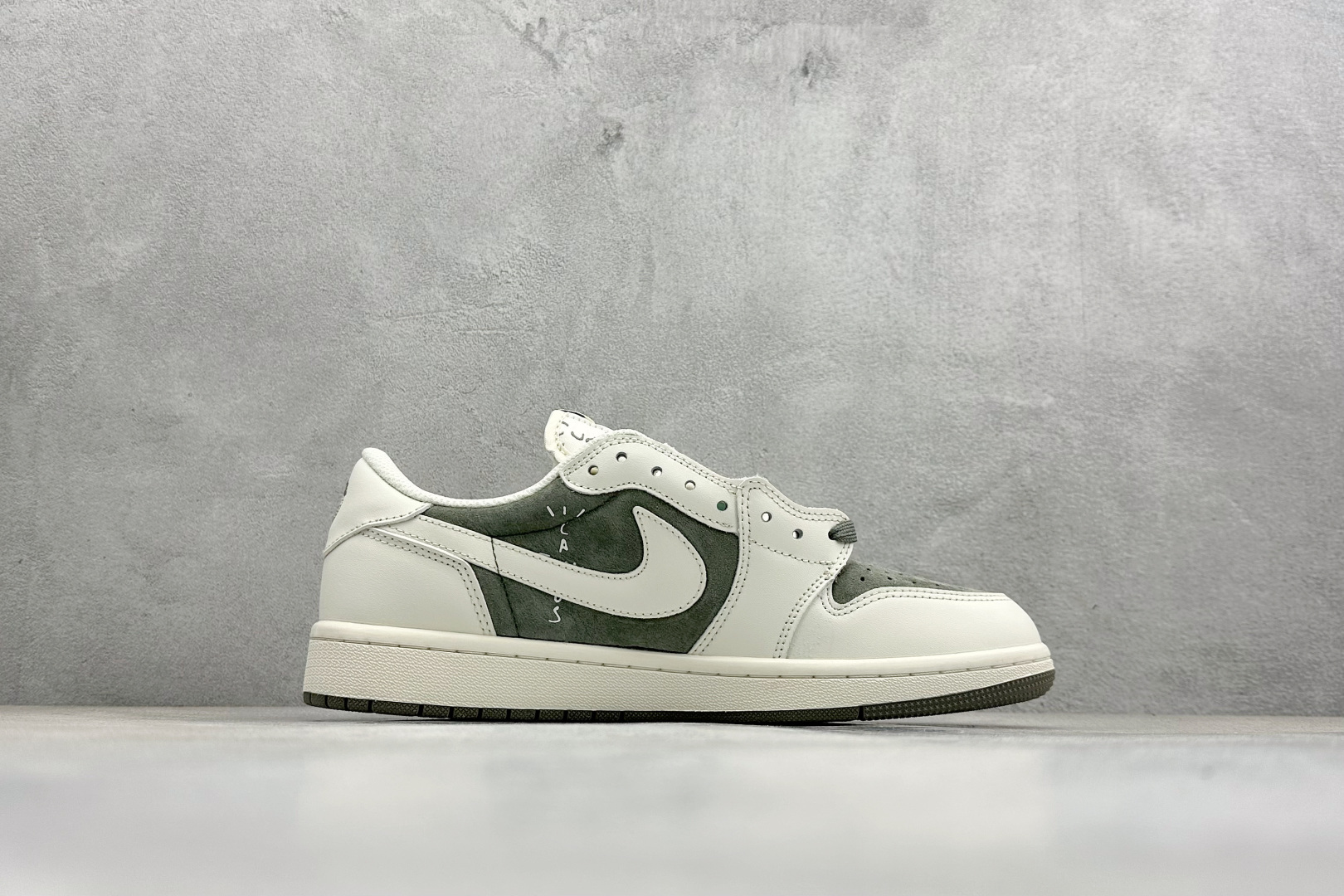 260 Air Jordan 1 Low AJ1 乔1 北面联名 高端定制 倒钩低帮复古篮球鞋 DM7866-128-Chinese UA Cheap High Quatity Brand Clothes Bags handbags Sneakers wholesale wholesaler seller from China Factory suppliers Fashion Clothing Shoes best Quality Beautiful Price 260 Air Jordan 1 Low AJ1 乔1 北面联名 高端定制 倒钩低帮复古篮球鞋 DM7866-128