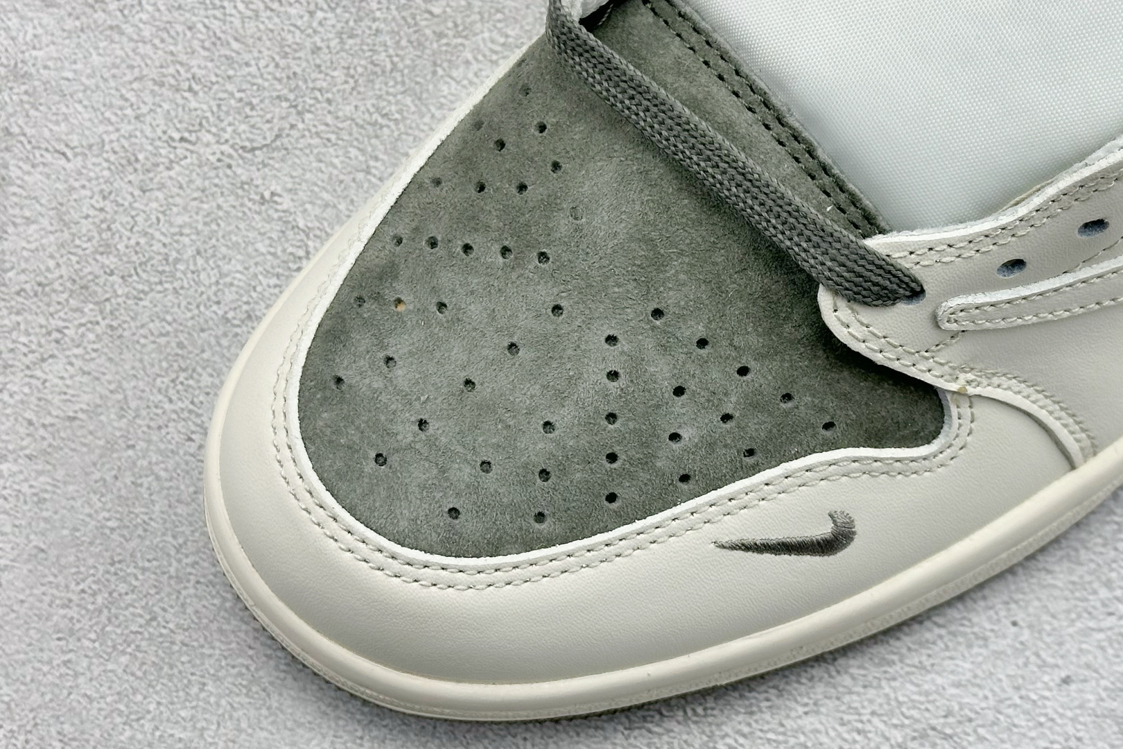 260 Air Jordan 1 Low AJ1 乔1 北面联名 高端定制 倒钩低帮复古篮球鞋 DM7866-128-Chinese UA Cheap High Quatity Brand Clothes Bags handbags Sneakers wholesale wholesaler seller from China Factory suppliers Fashion Clothing Shoes best Quality Beautiful Price 260 Air Jordan 1 Low AJ1 乔1 北面联名 高端定制 倒钩低帮复古篮球鞋 DM7866-128