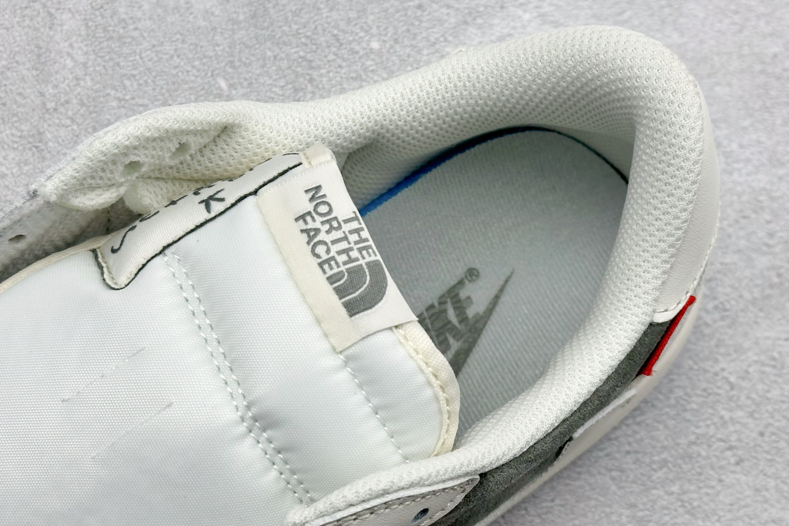 260 Air Jordan 1 Low AJ1 乔1 北面联名 高端定制 倒钩低帮复古篮球鞋 DM7866-128-Chinese UA Cheap High Quatity Brand Clothes Bags handbags Sneakers wholesale wholesaler seller from China Factory suppliers Fashion Clothing Shoes best Quality Beautiful Price 260 Air Jordan 1 Low AJ1 乔1 北面联名 高端定制 倒钩低帮复古篮球鞋 DM7866-128