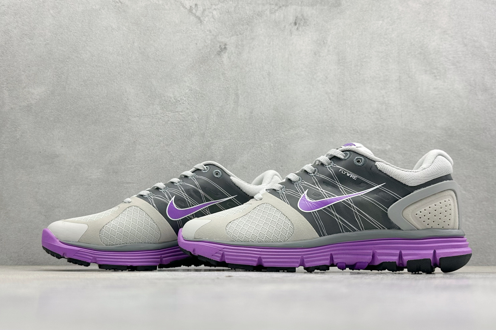 200 NIKE LUNARGLIDE+2 耐克简约舒适防滑耐磨经典低帮跑鞋 407648-068