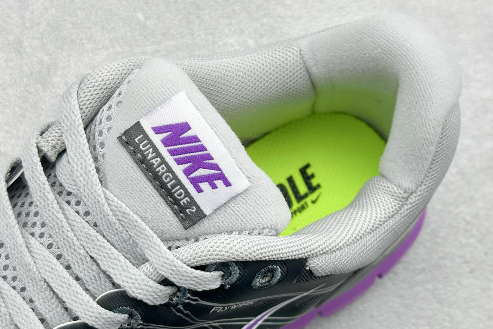 200 NIKE LUNARGLIDE+2 耐克简约舒适防滑耐磨经典低帮跑鞋 407648-068