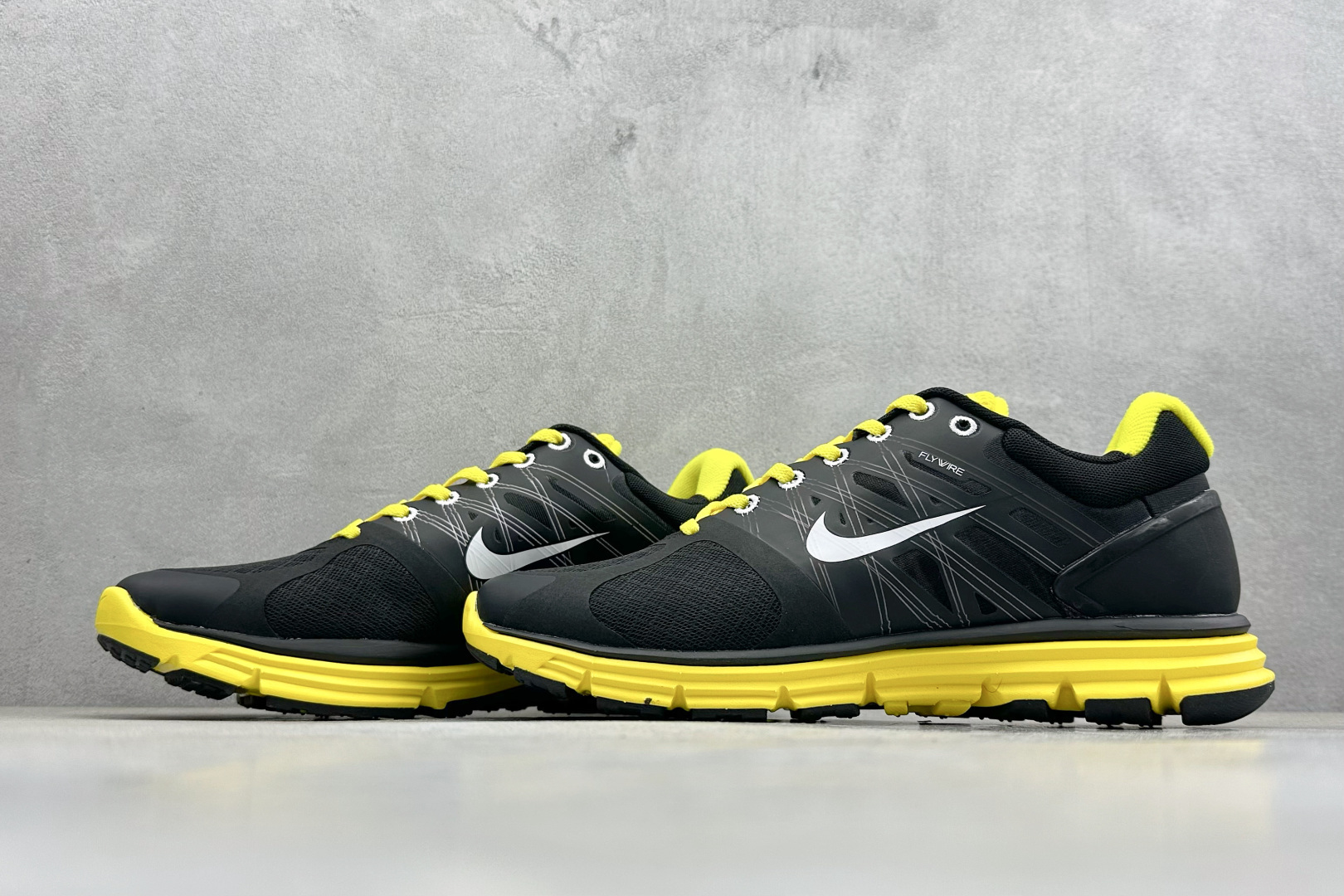 200 NIKE LUNARGLIDE+2 耐克简约舒适防滑耐磨经典低帮跑鞋 408922-077