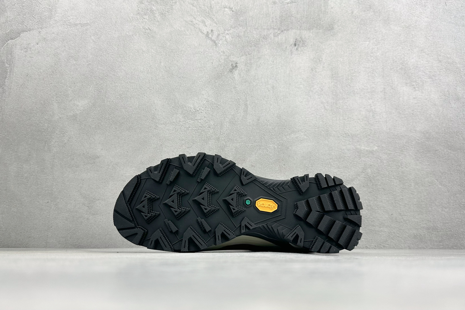 350 凯乐石KAILAS MT5 户外运动舒适时尚防滑透气 中帮防水登山徒步鞋 KS241-Chinese UA Cheap High Quatity Brand Clothes Bags handbags Sneakers wholesale wholesaler seller from China Factory suppliers Fashion Clothing Shoes best Quality Beautiful Price 350 凯乐石KAILAS MT5 户外运动舒适时尚防滑透气 中帮防水登山徒步鞋 KS241
