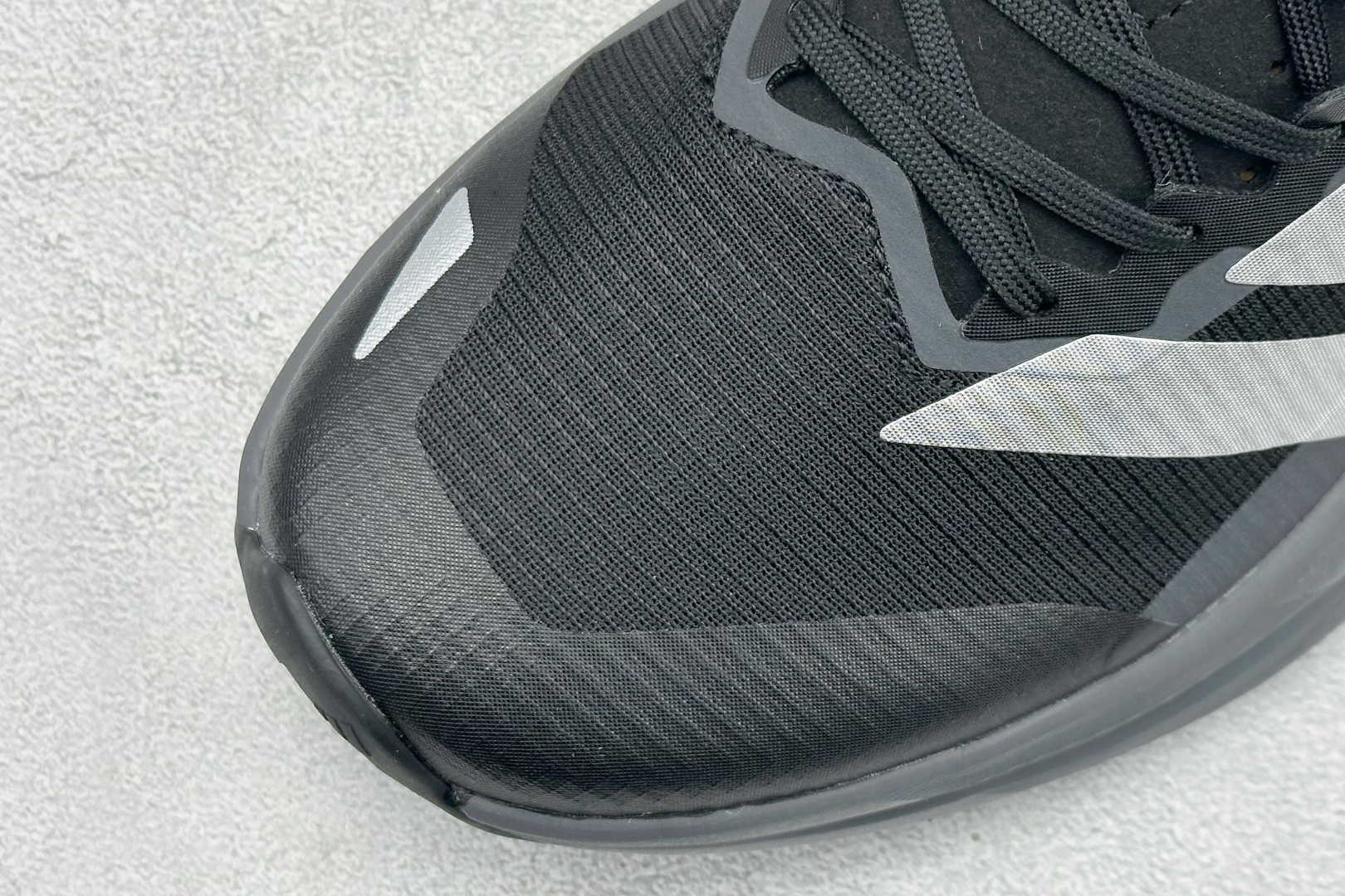 200 Adidas TERREX AGRAVIC LT 舒适时尚防滑耐磨低帮跑步鞋 KK1871