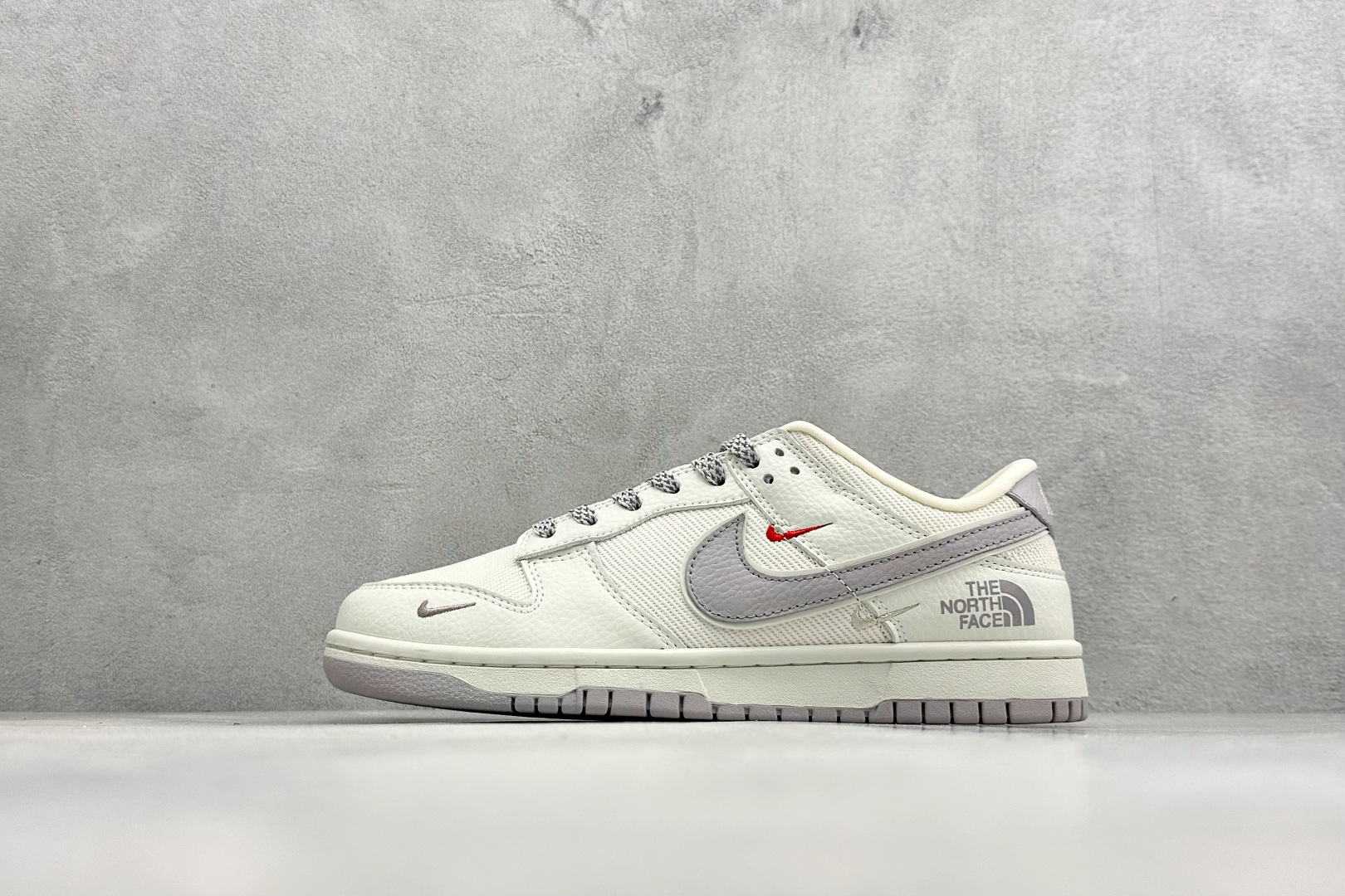 _duP9sXjk_o6Cl_ndhuA95fez7d2yLctUJY9XwyQ