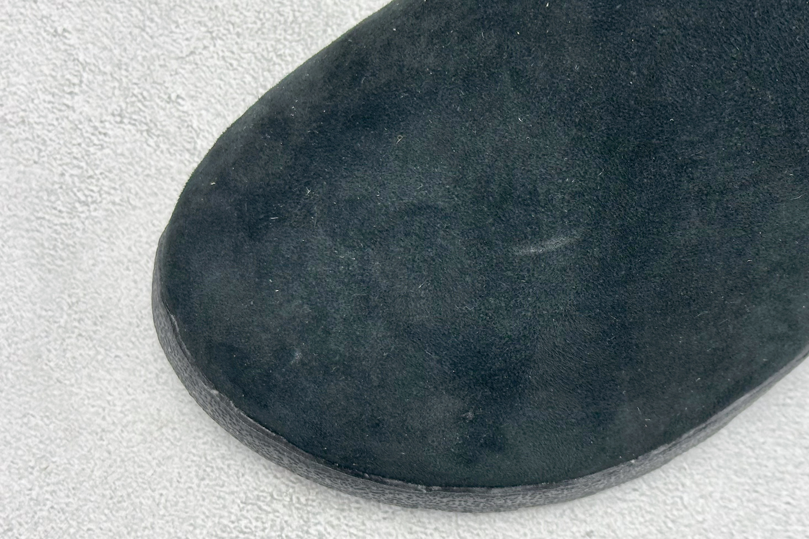 Alo Yoga Recovery Slipper 舒适简约 保暖防磨 防滑包头拖鞋货号：A0827U尺