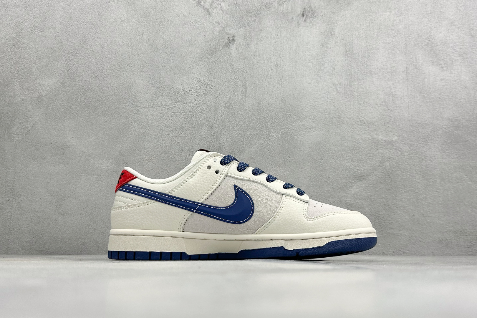 260 Nike SB Dunk Low Supreme联名 马年限定 周年高端定制 低帮休闲板鞋 FC7688-204