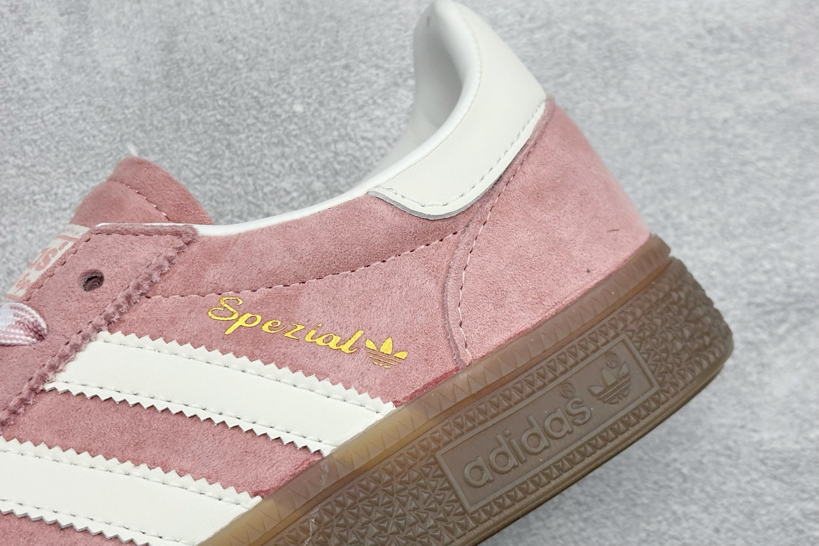 140 HZ版Adidas Handball Spezial 阿迪达斯经典复古休闲板鞋 KJ6305