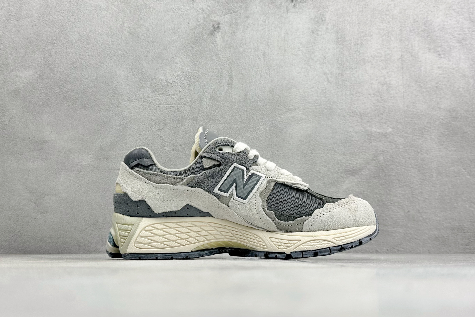 200 GS版New Balance ML2002系列 复古老爹风休闲运动慢跑鞋 ML2002RDA-Chinese UA Cheap High Quatity Brand Clothes Bags handbags Sneakers wholesale wholesaler seller from China Factory suppliers Fashion Clothing Shoes best Quality Beautiful Price 200 GS版New Balance ML2002系列 复古老爹风休闲运动慢跑鞋 ML2002RDA