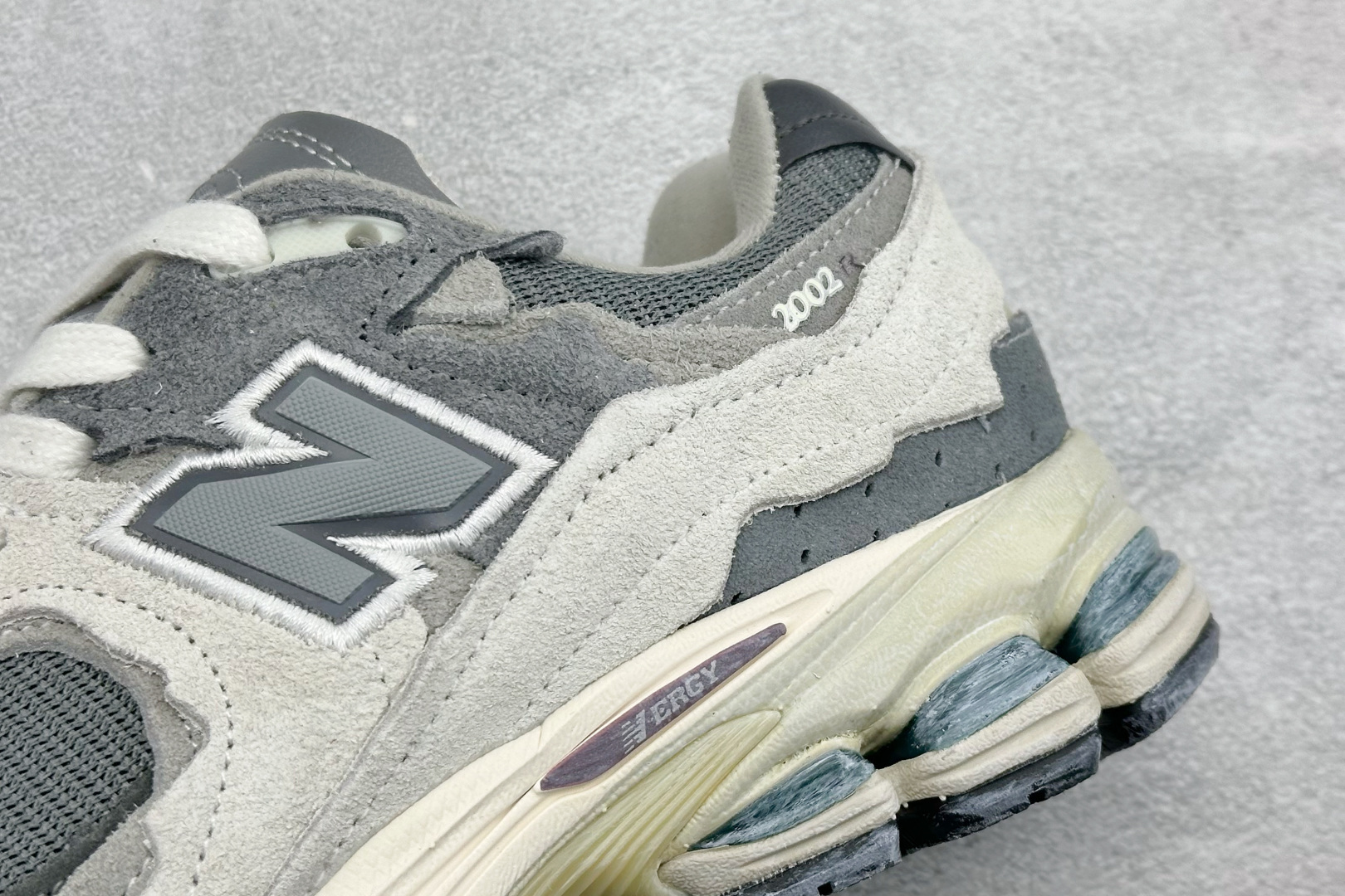 200 GS版New Balance ML2002系列 复古老爹风休闲运动慢跑鞋 ML2002RDA-Chinese UA Cheap High Quatity Brand Clothes Bags handbags Sneakers wholesale wholesaler seller from China Factory suppliers Fashion Clothing Shoes best Quality Beautiful Price 200 GS版New Balance ML2002系列 复古老爹风休闲运动慢跑鞋 ML2002RDA