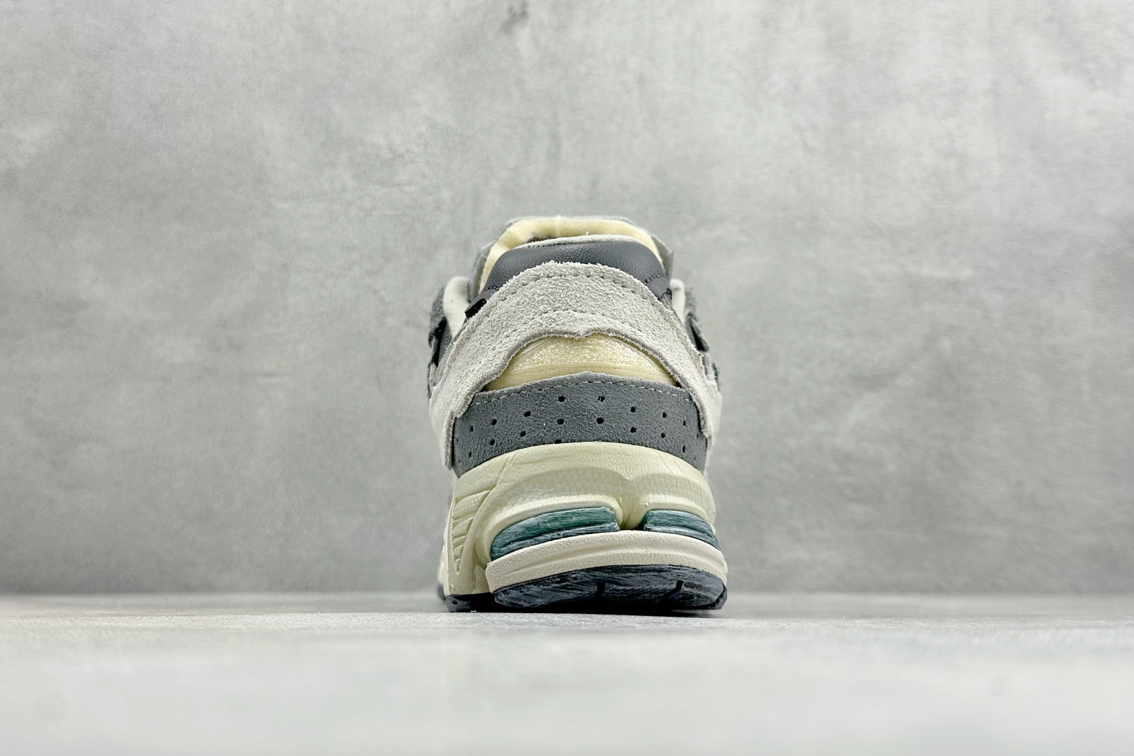 200 GS版New Balance ML2002系列 复古老爹风休闲运动慢跑鞋 ML2002RDA-Chinese UA Cheap High Quatity Brand Clothes Bags handbags Sneakers wholesale wholesaler seller from China Factory suppliers Fashion Clothing Shoes best Quality Beautiful Price 200 GS版New Balance ML2002系列 复古老爹风休闲运动慢跑鞋 ML2002RDA