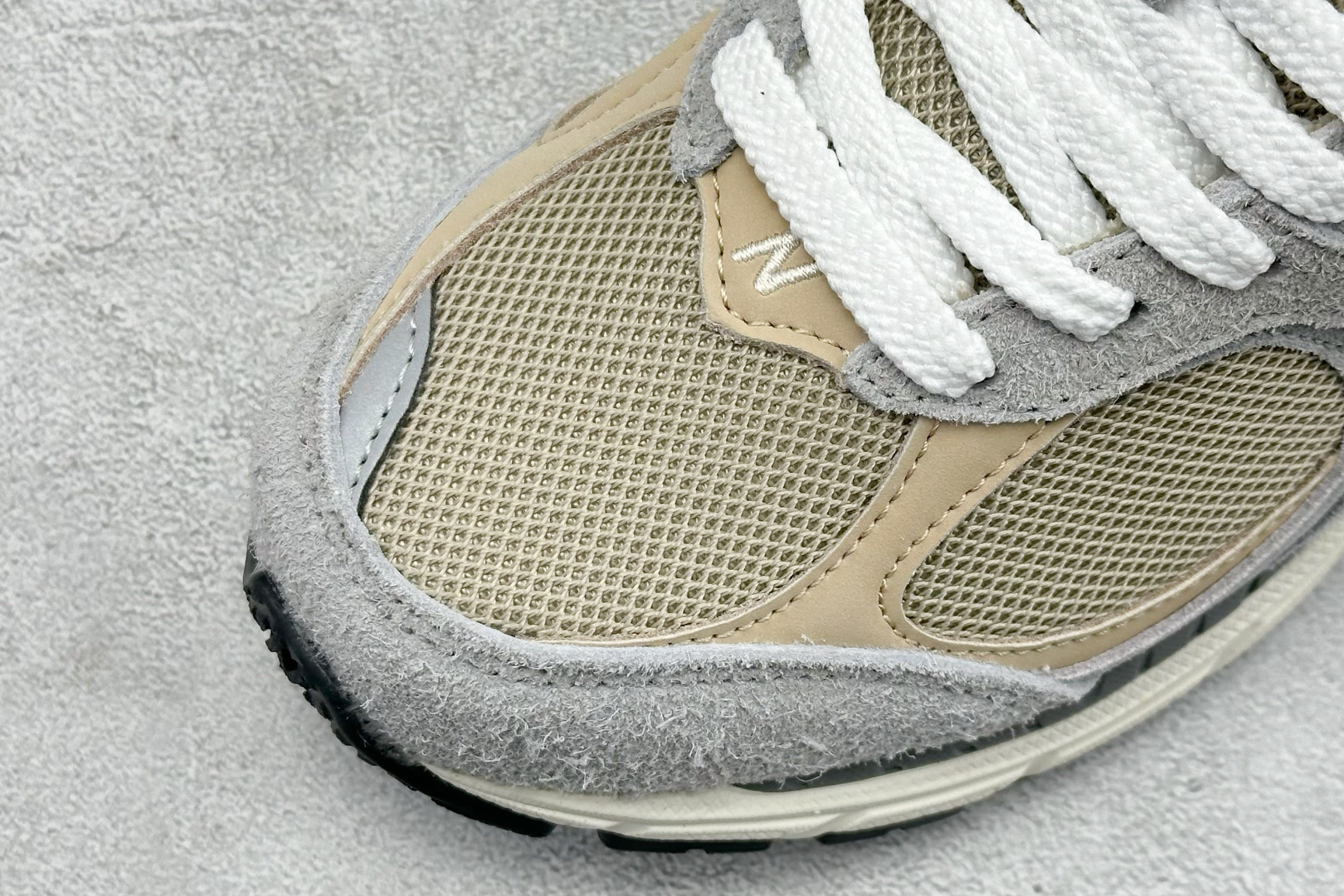 GS版New Balance ML2002系列 复古老爹风休闲运动慢跑鞋 ML2002RCS