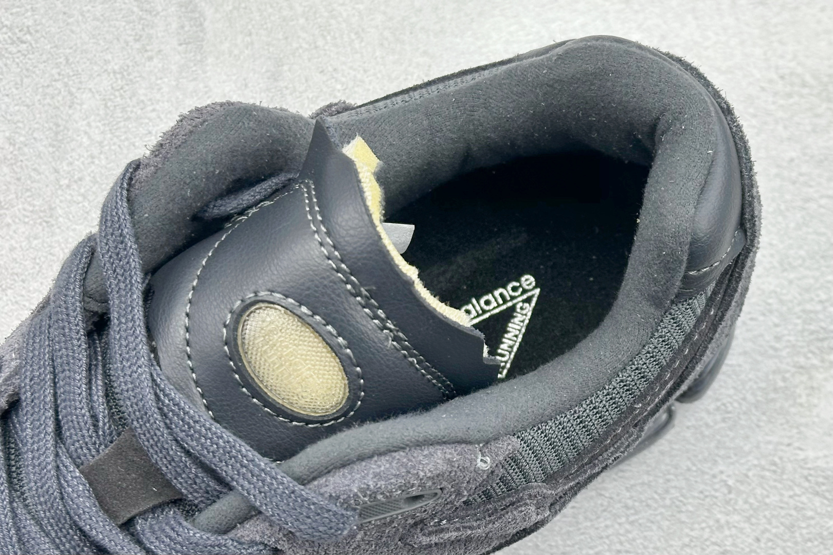 200 GS版New Balance ML2002系列 复古老爹风休闲运动慢跑鞋 M2002RDB