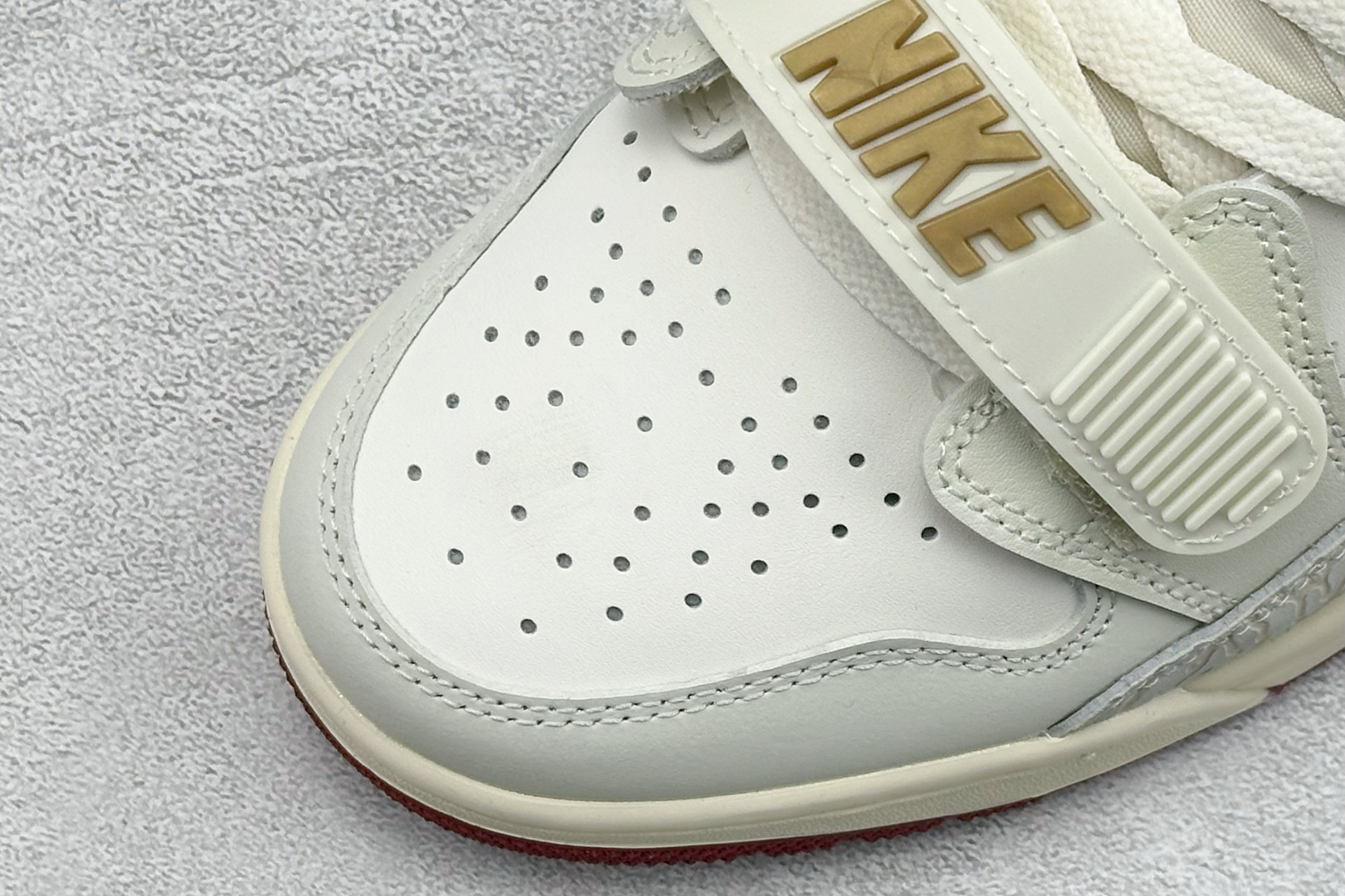 最强Air Jordan Legacy AJ312 马年限定 魔术贴三合一板鞋 IQ9785-161