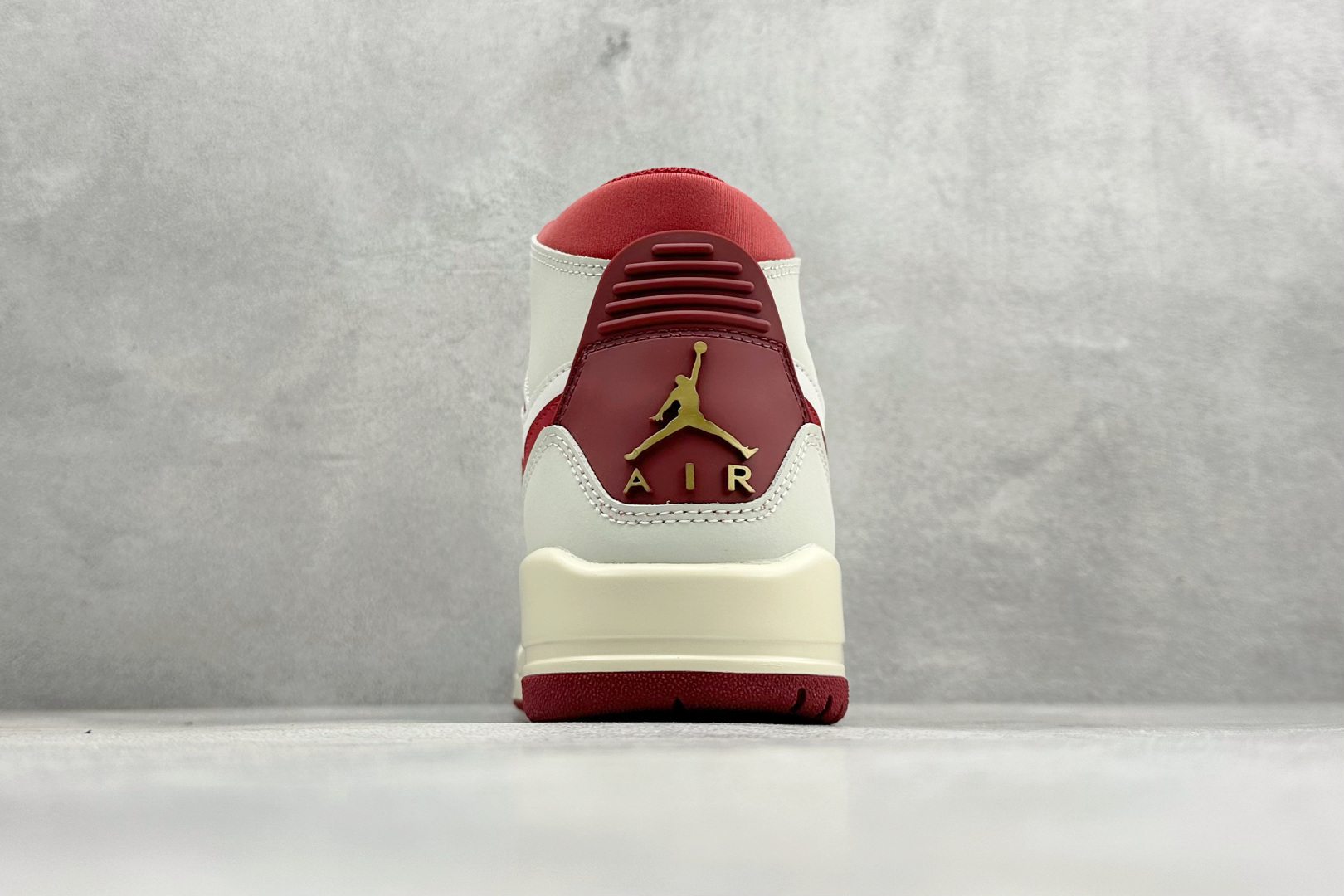 最强Air Jordan Legacy AJ312 马年限定 魔术贴三合一板鞋 IQ9785-161