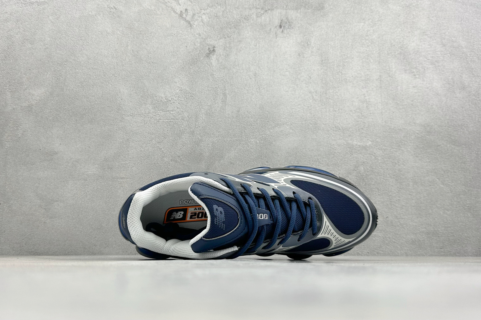New Balance 2000系列复古老爹风休闲运动慢跑鞋 U20008AT