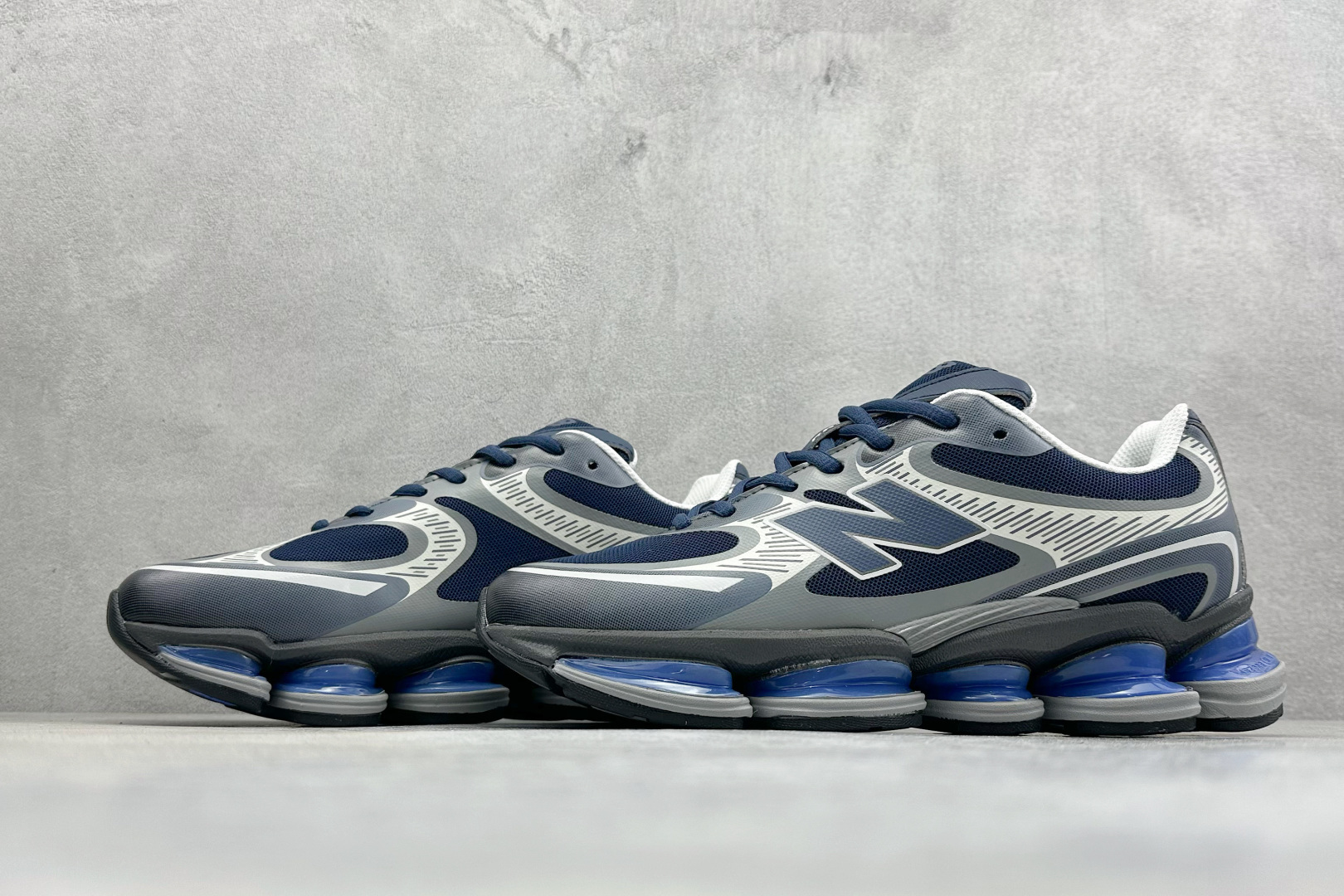 New Balance 2000系列复古老爹风休闲运动慢跑鞋 U20008AT